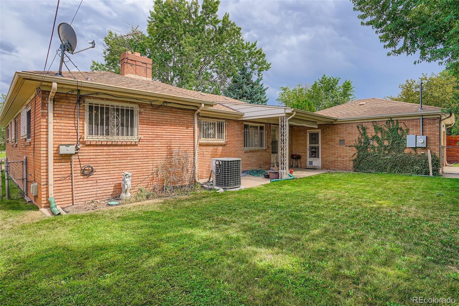 MLS Image #17 for 3045 n monaco parkway,denver, Colorado
