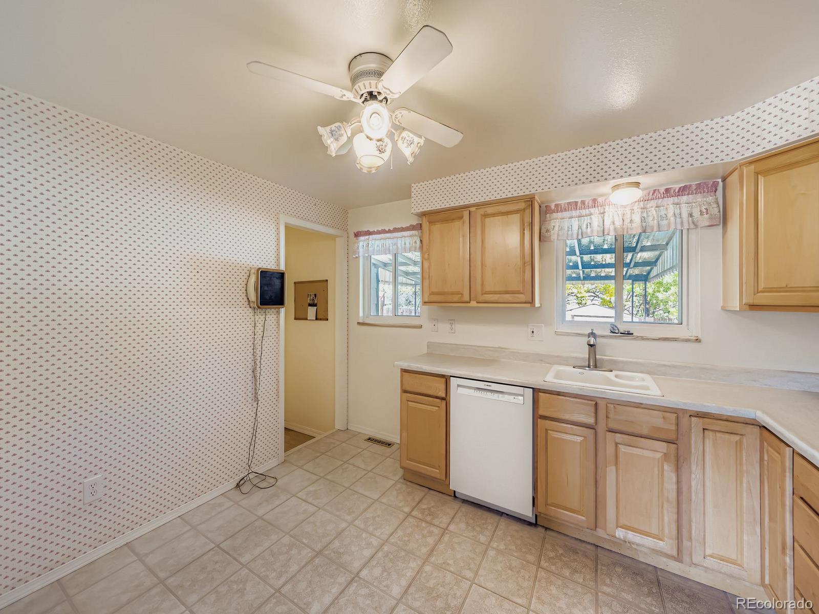 MLS Image #3 for 6161 w 77th place,arvada, Colorado