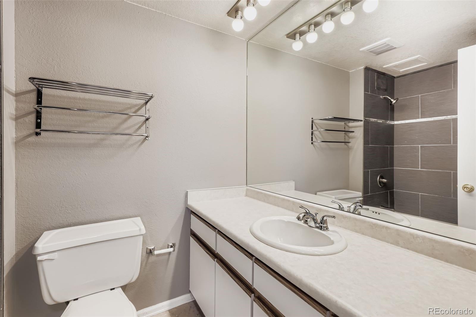 MLS Image #18 for 1888 s jackson street 1002,denver, Colorado
