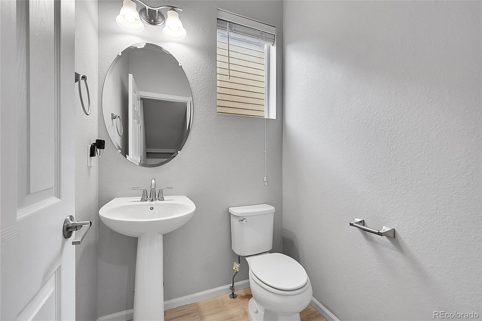 MLS Image #13 for 15842 e warner drive,denver, Colorado