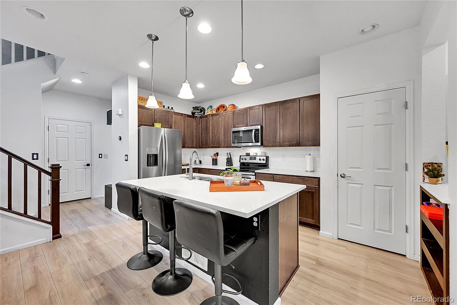 MLS Image #7 for 15842 e warner drive,denver, Colorado