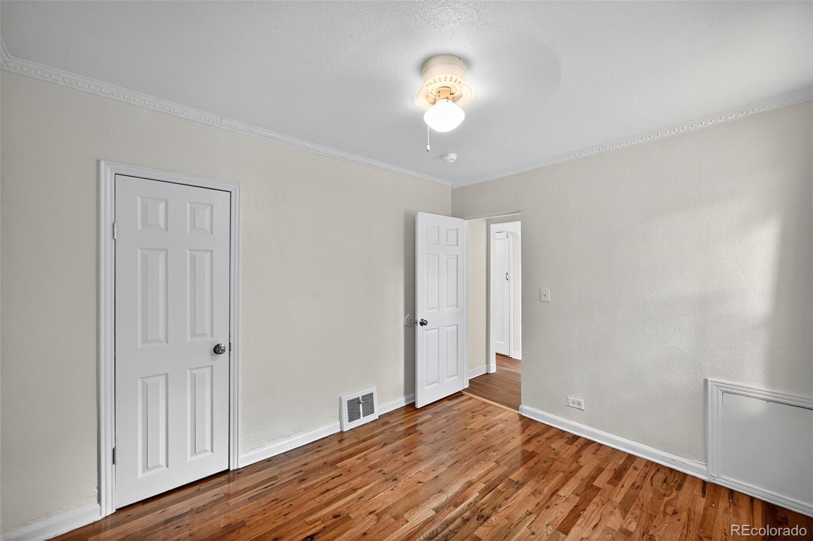 MLS Image #15 for 1124 s perry street,denver, Colorado