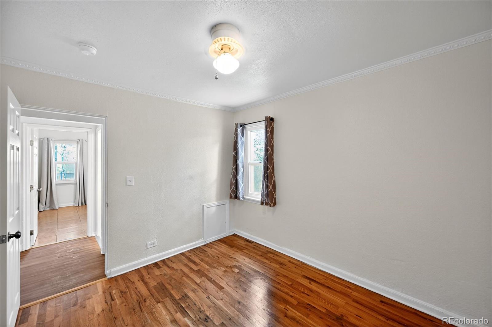 MLS Image #18 for 1124 s perry street,denver, Colorado