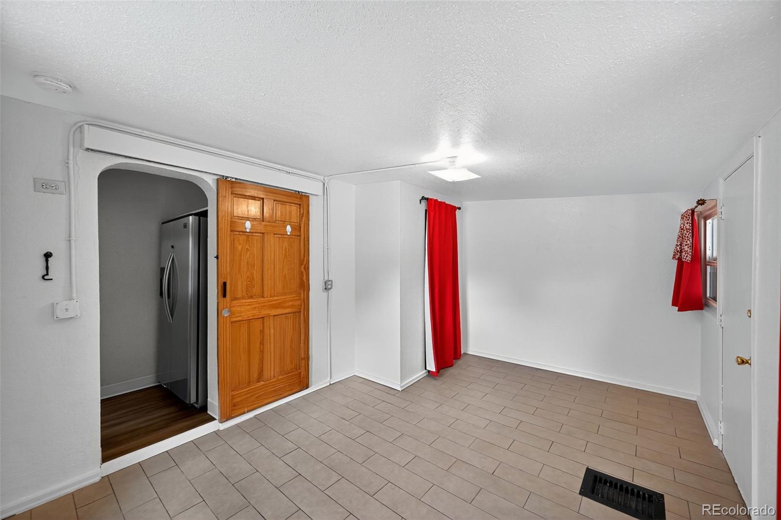 MLS Image #21 for 1124 s perry street,denver, Colorado