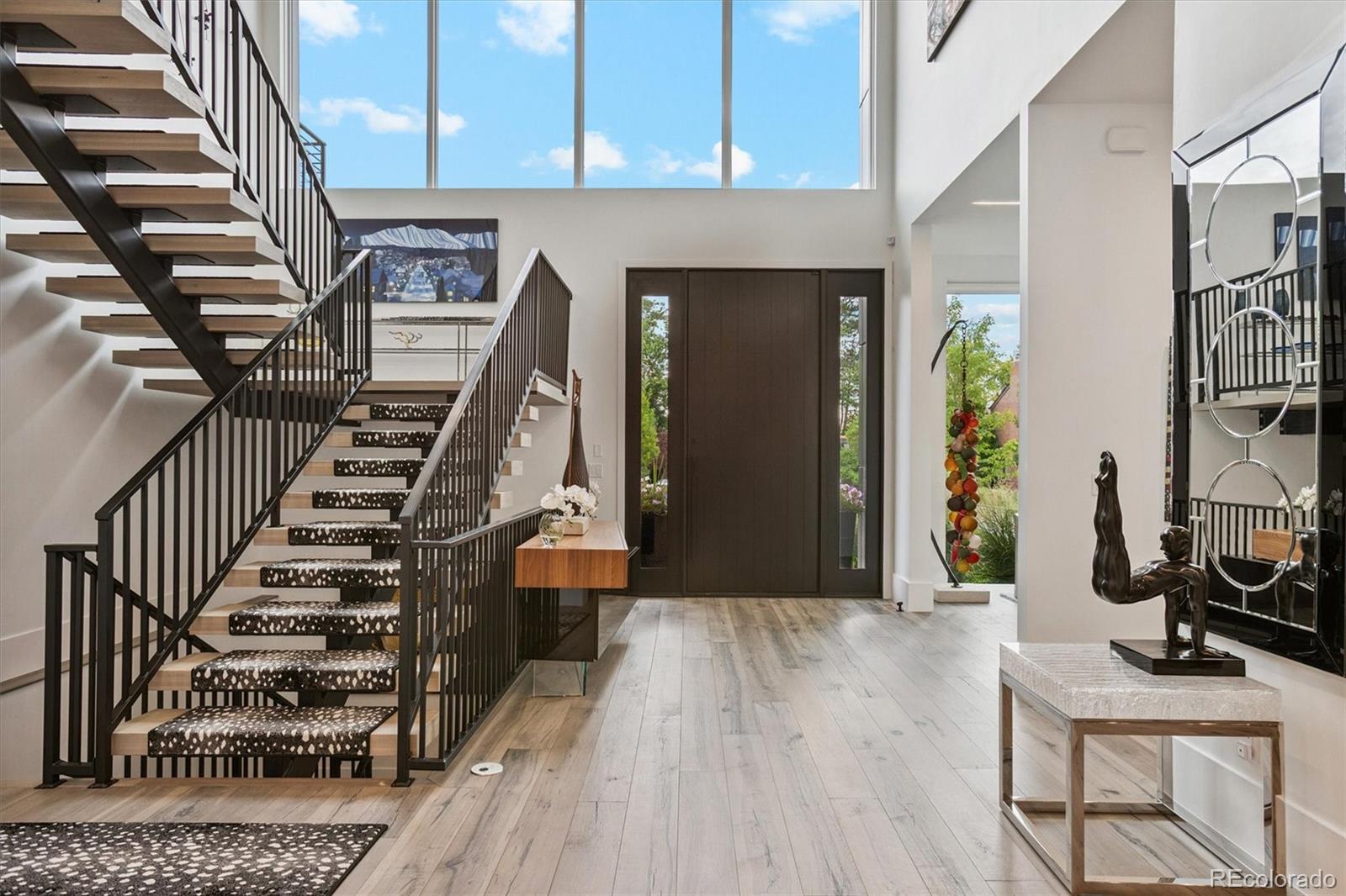 MLS Image #2 for 42 s ash street,denver, Colorado