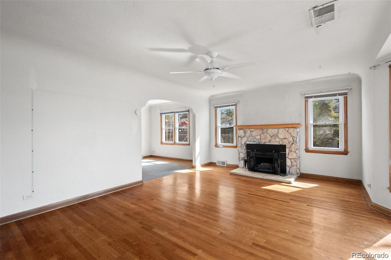 MLS Image #6 for 1309 e amherst avenue,denver, Colorado