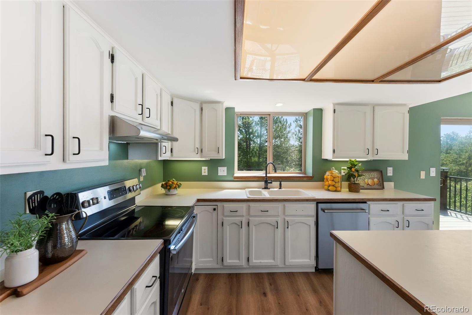 MLS Image #7 for 630  larks nest way,monument, Colorado