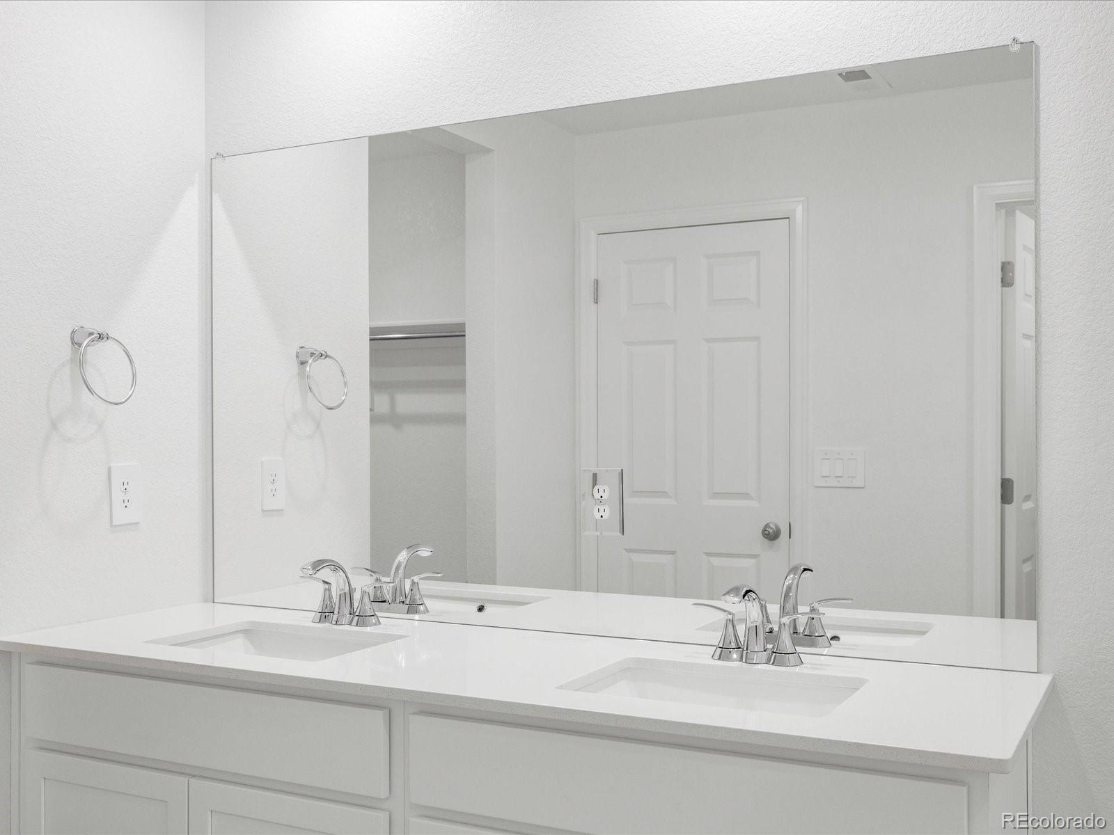 MLS Image #28 for 21077 e 65th avenue,aurora, Colorado