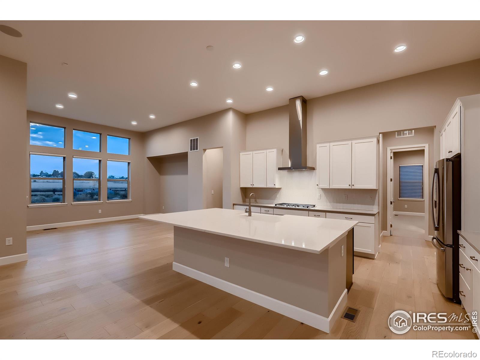 MLS Image #10 for 929  compass drive,erie, Colorado