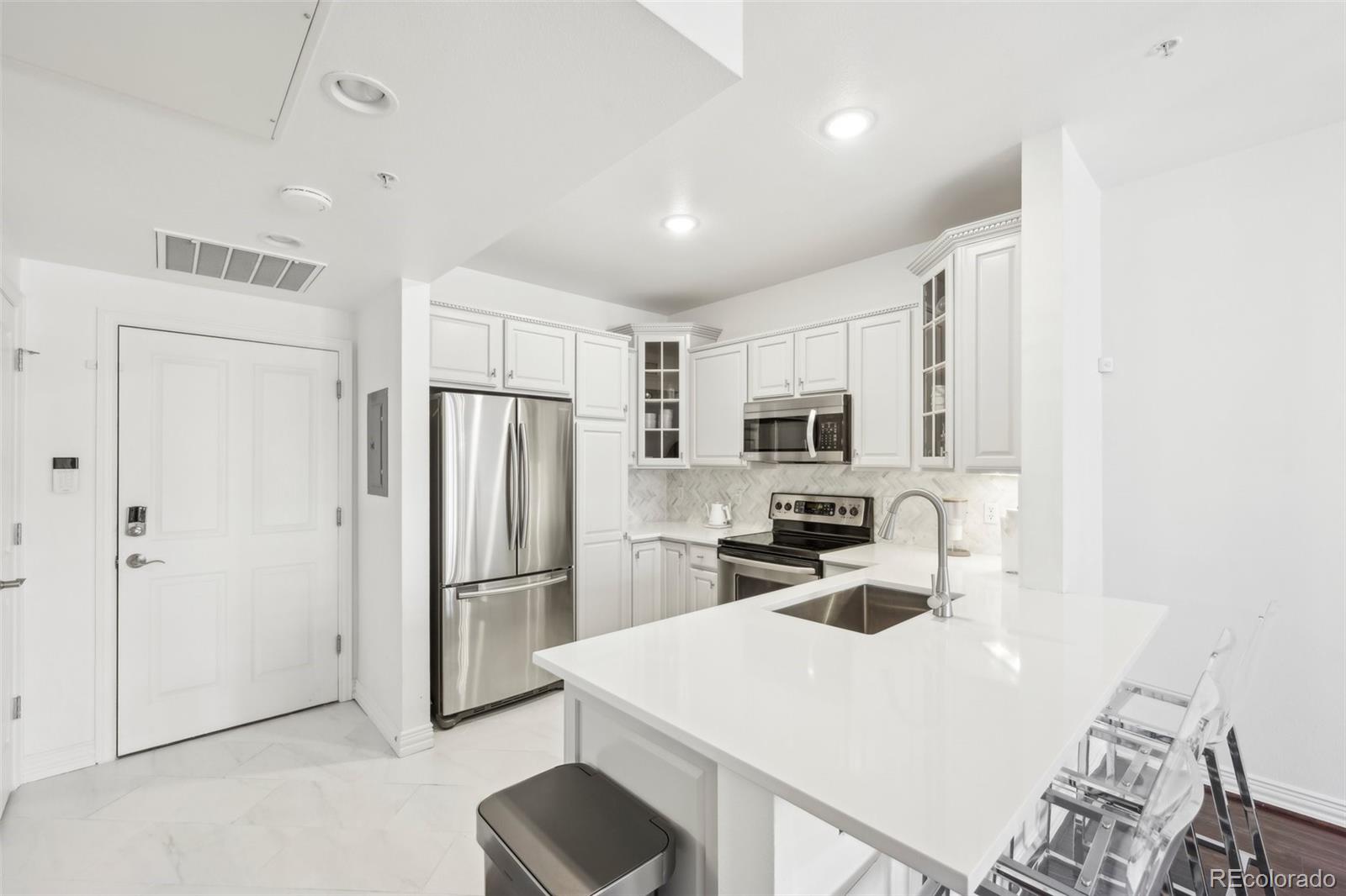 MLS Image #10 for 2700 e cherry creek south drive 216,denver, Colorado