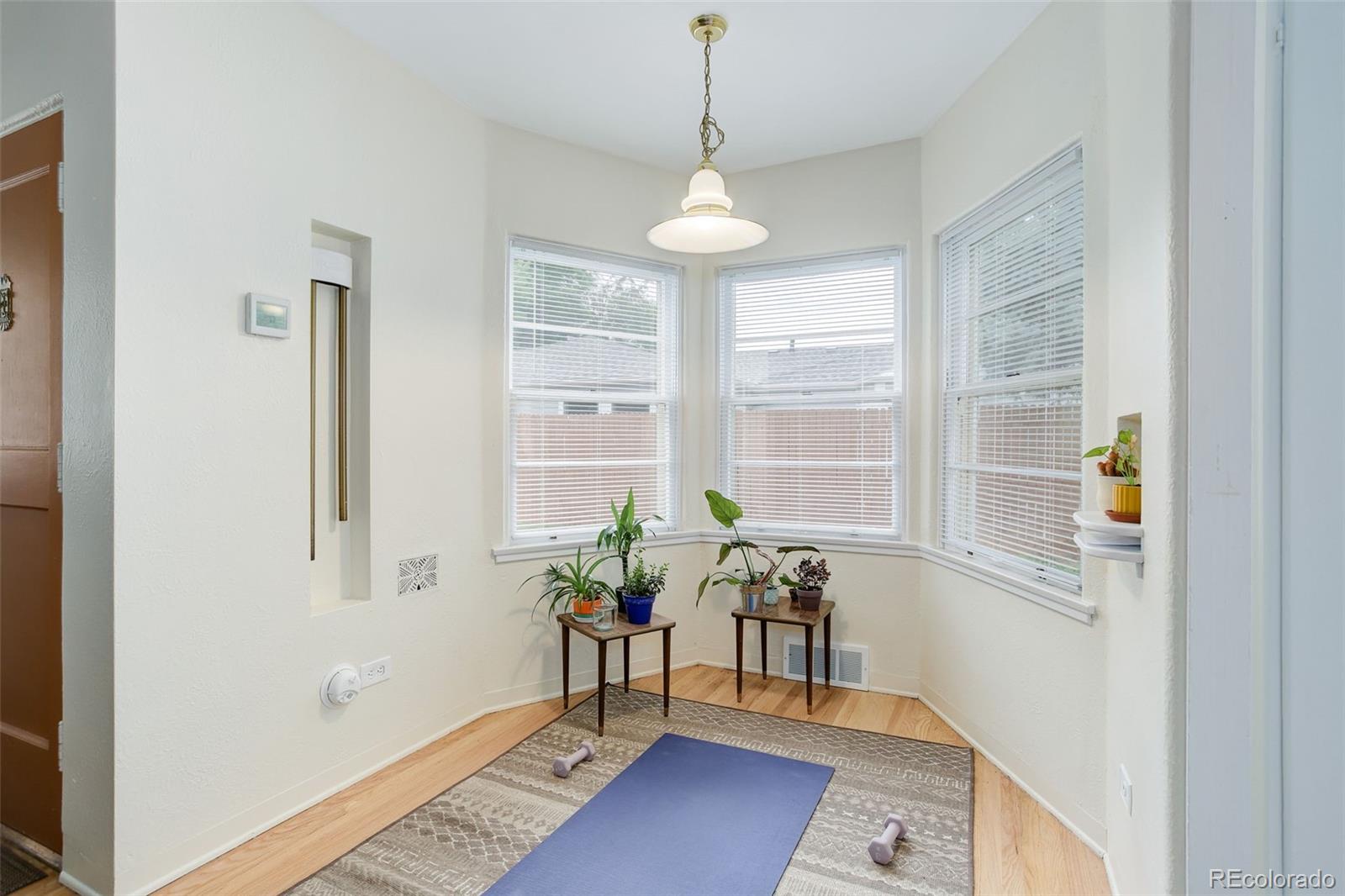 MLS Image #11 for 2630 s marion street,denver, Colorado