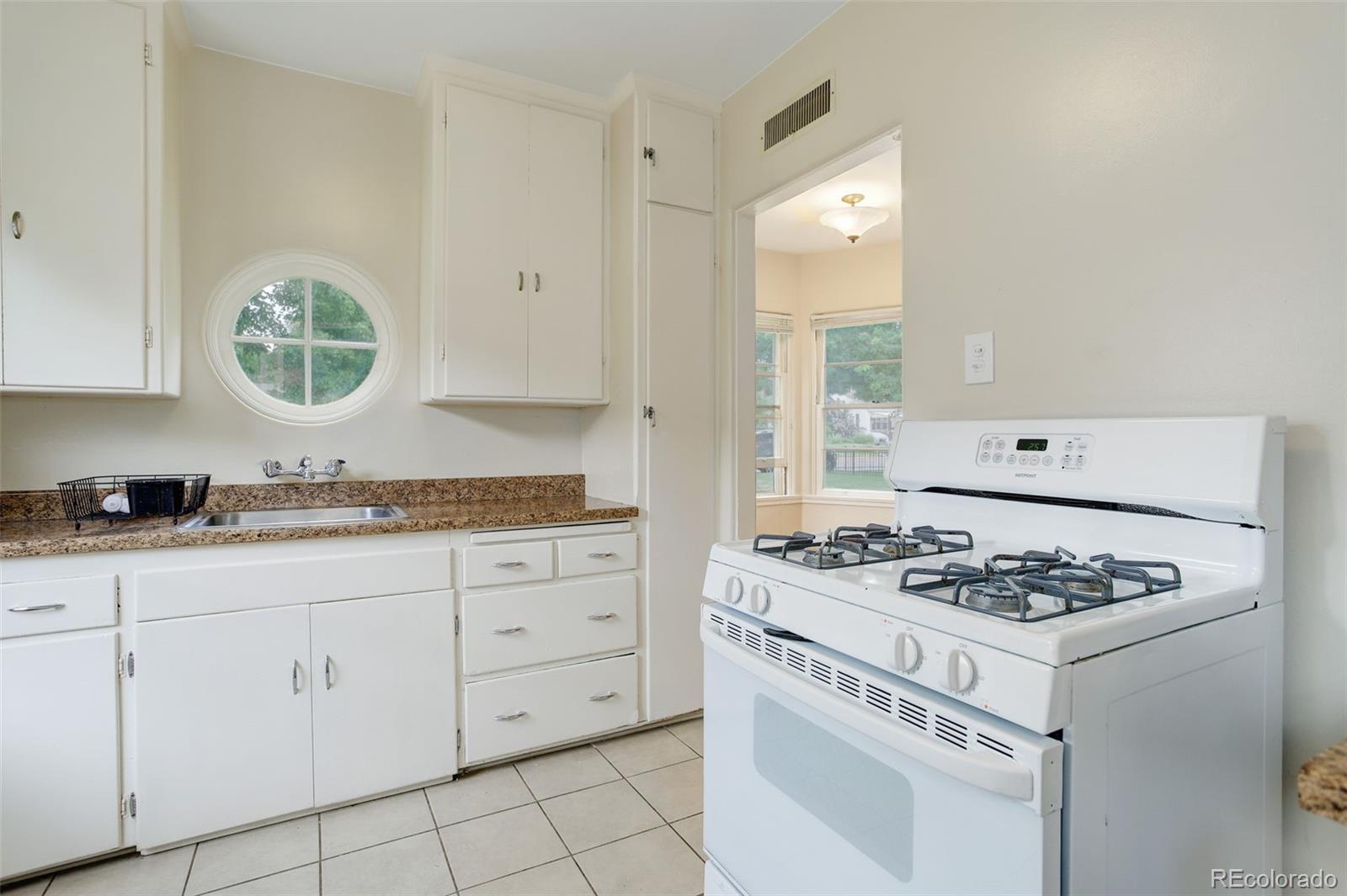 MLS Image #12 for 2630 s marion street,denver, Colorado