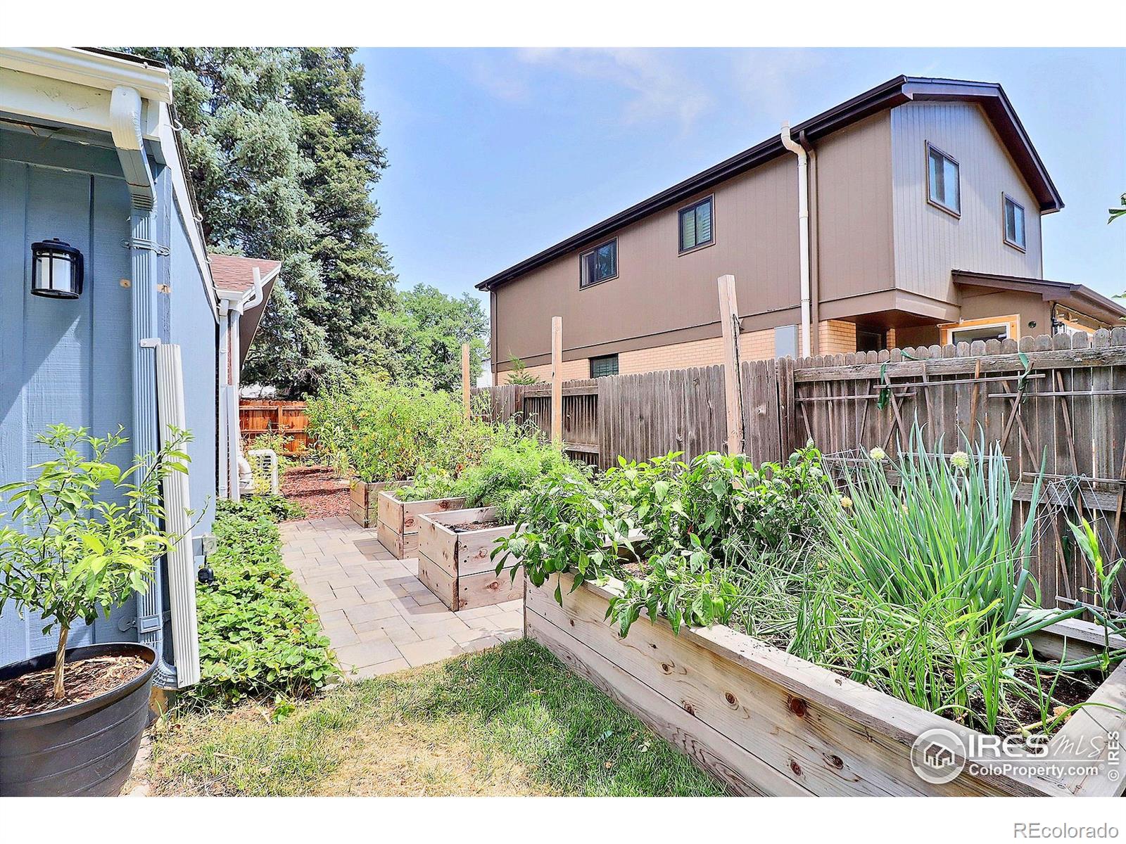 MLS Image #35 for 2413 s lima way,aurora, Colorado
