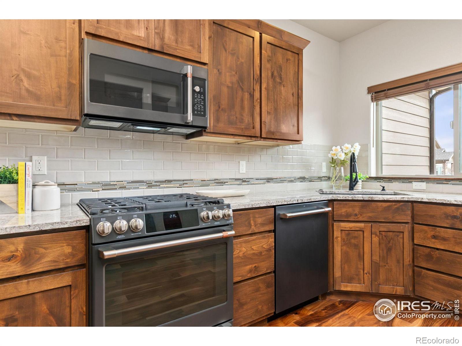 MLS Image #9 for 1937  sunshine peak drive,loveland, Colorado