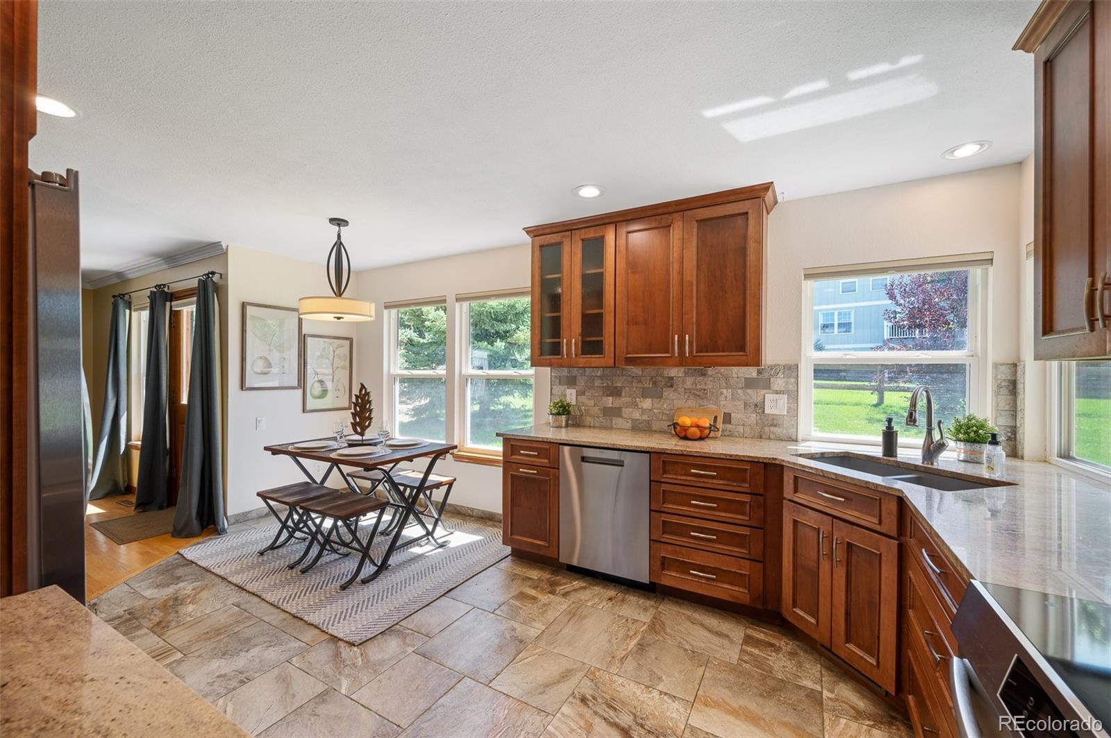 MLS Image #7 for 7412  berkeley court,castle pines, Colorado