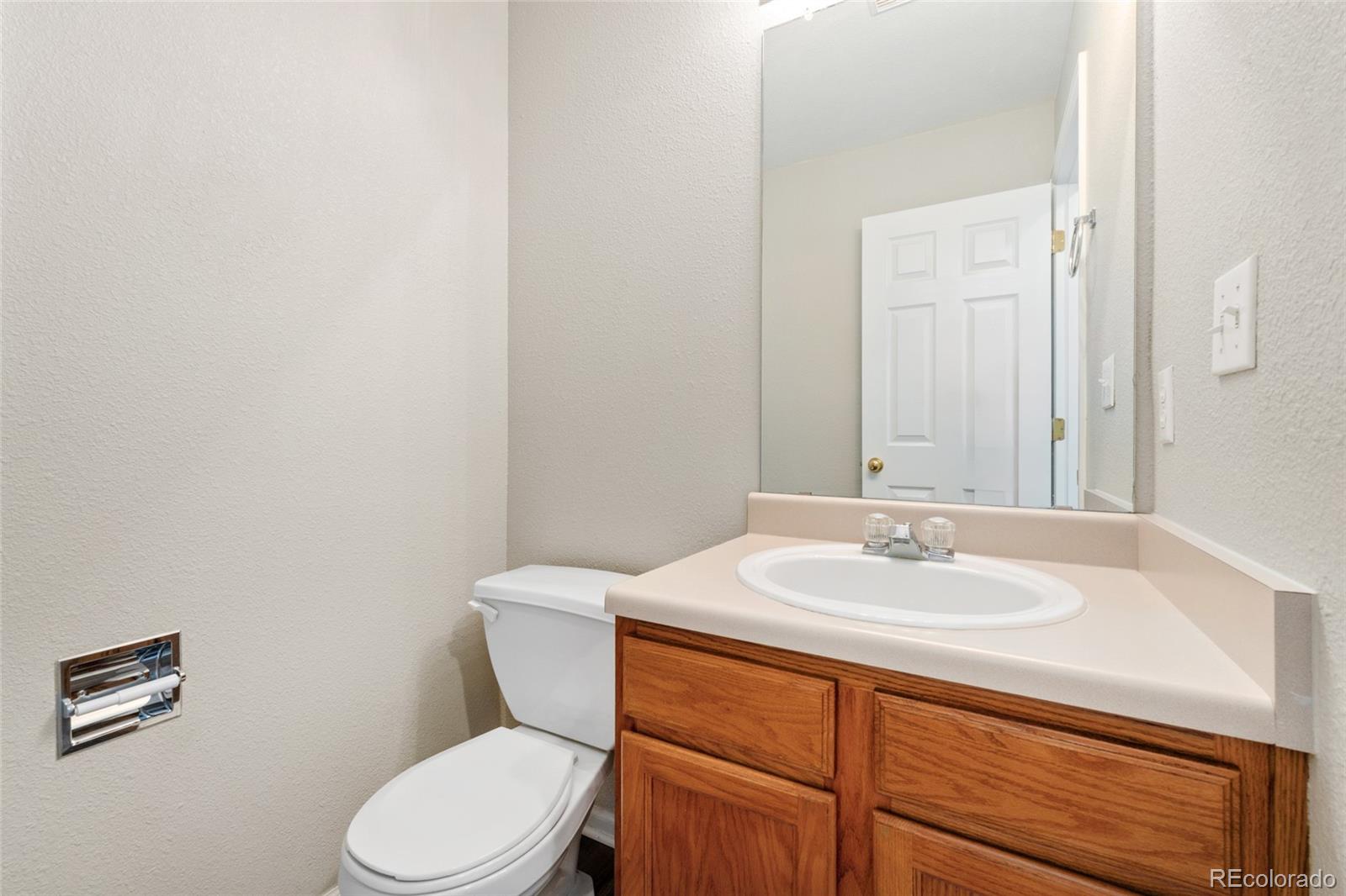 MLS Image #13 for 20551 e union avenue,aurora, Colorado