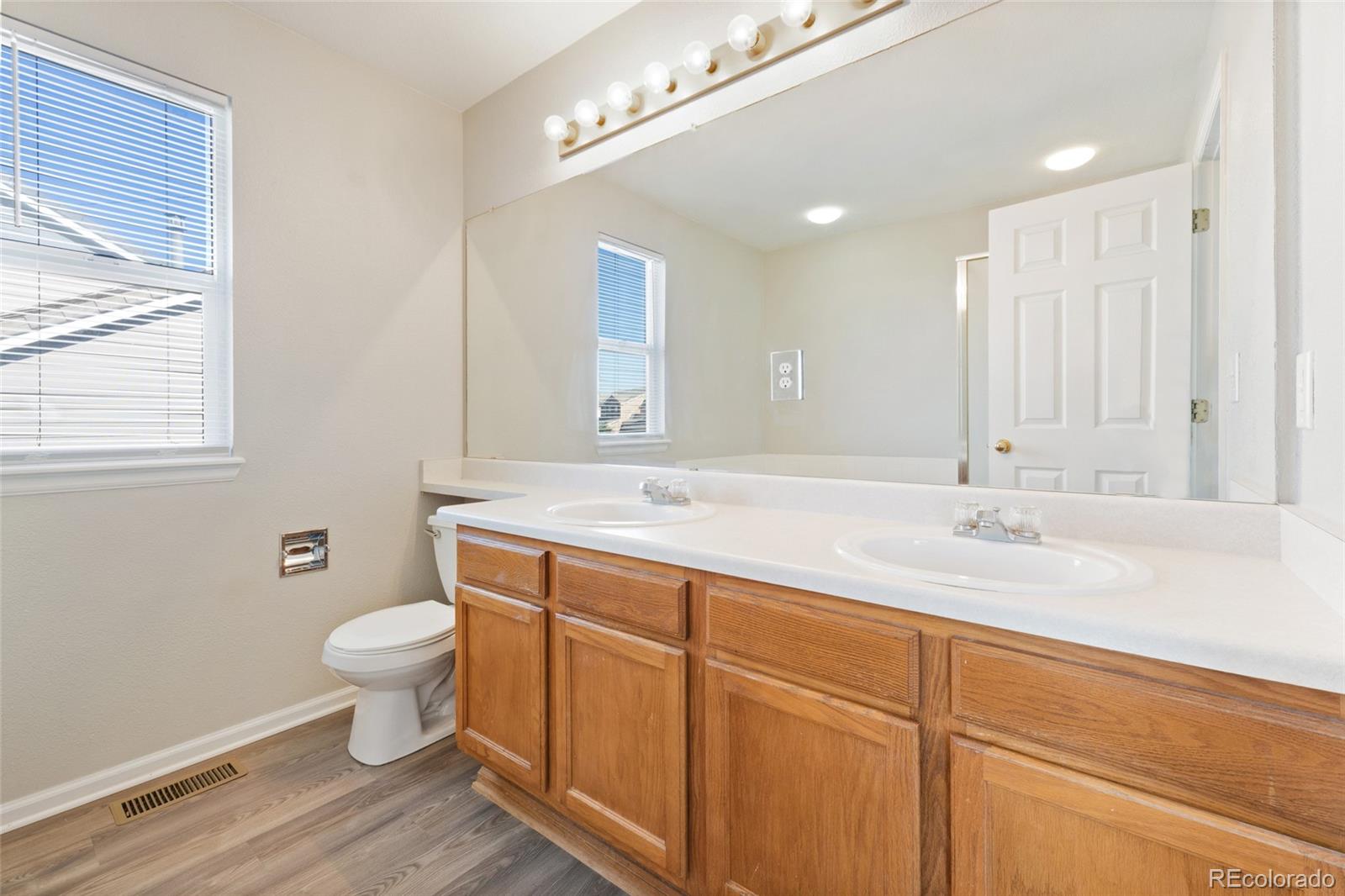 MLS Image #17 for 20551 e union avenue,aurora, Colorado