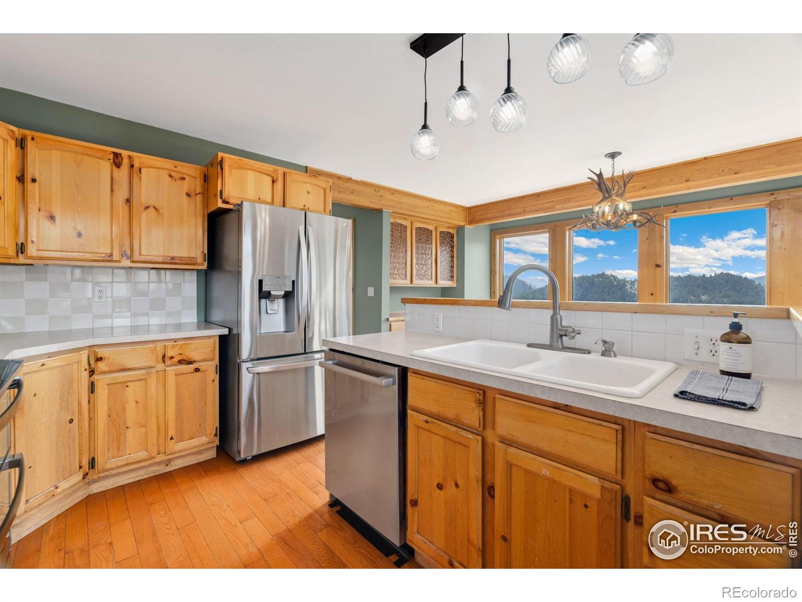MLS Image #12 for 532  elkridge drive,glen haven, Colorado