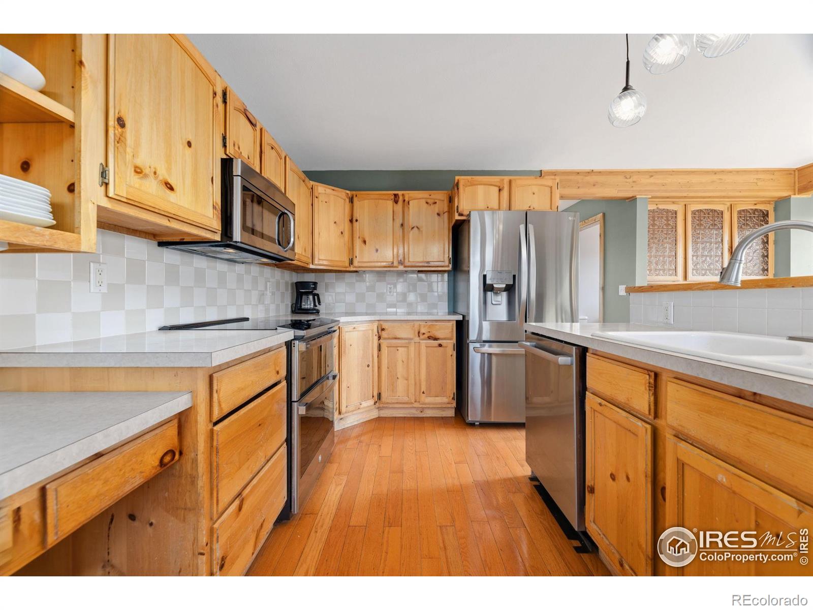 MLS Image #5 for 532  elkridge drive,glen haven, Colorado