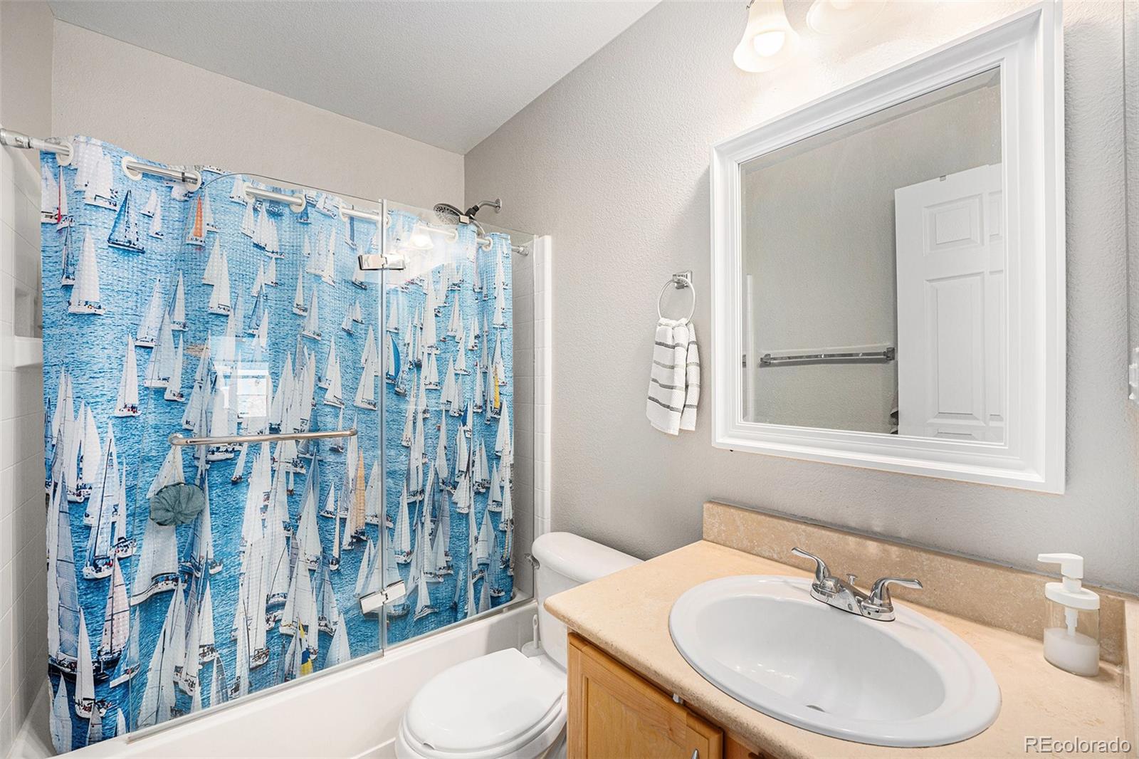 MLS Image #15 for 9058 e 23rd avenue,denver, Colorado