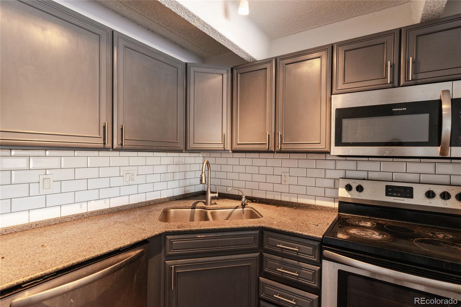 MLS Image #4 for 8060 e girard avenue 520,denver, Colorado