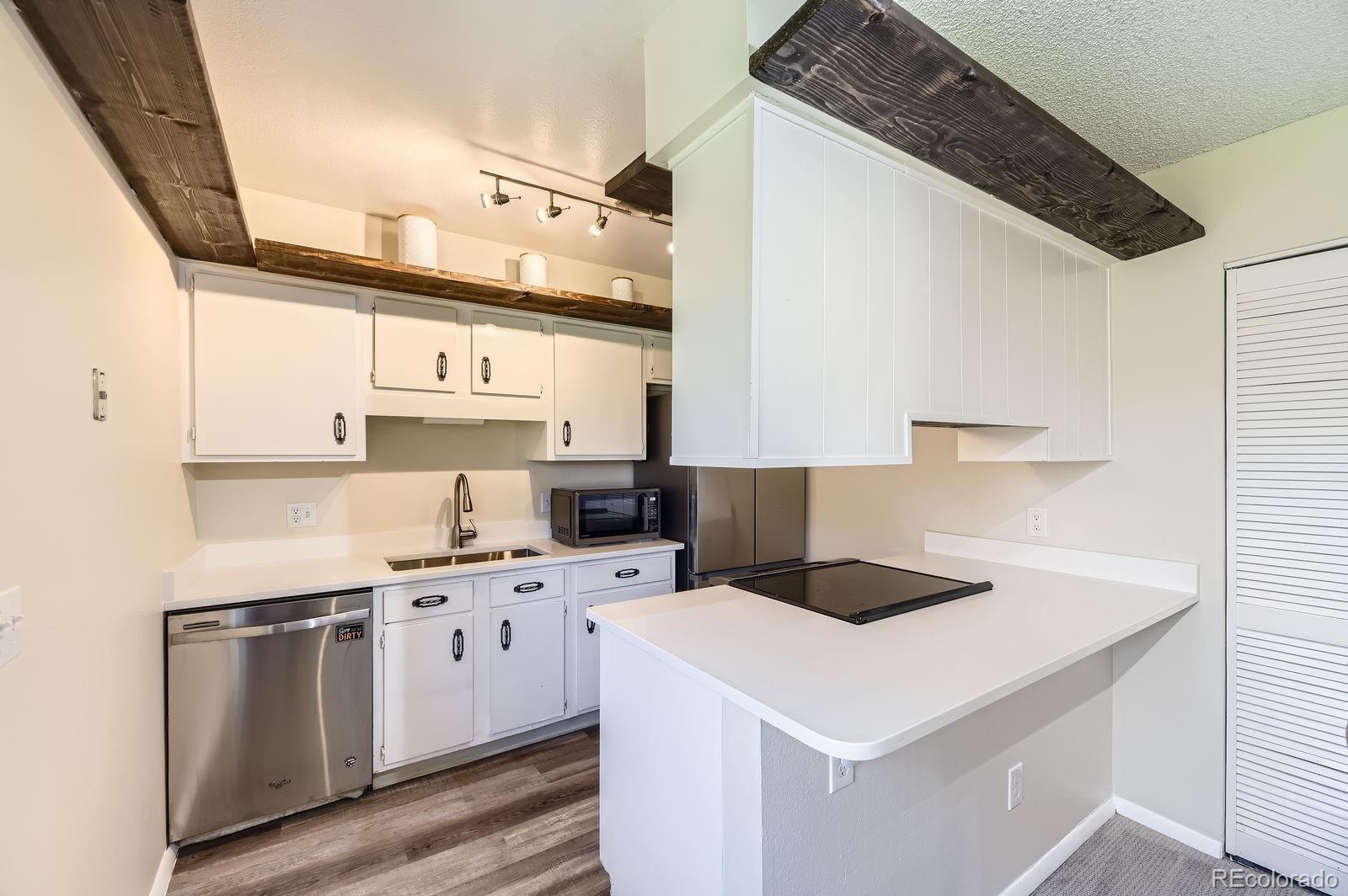 MLS Image #10 for 3225 s garrison street,lakewood, Colorado