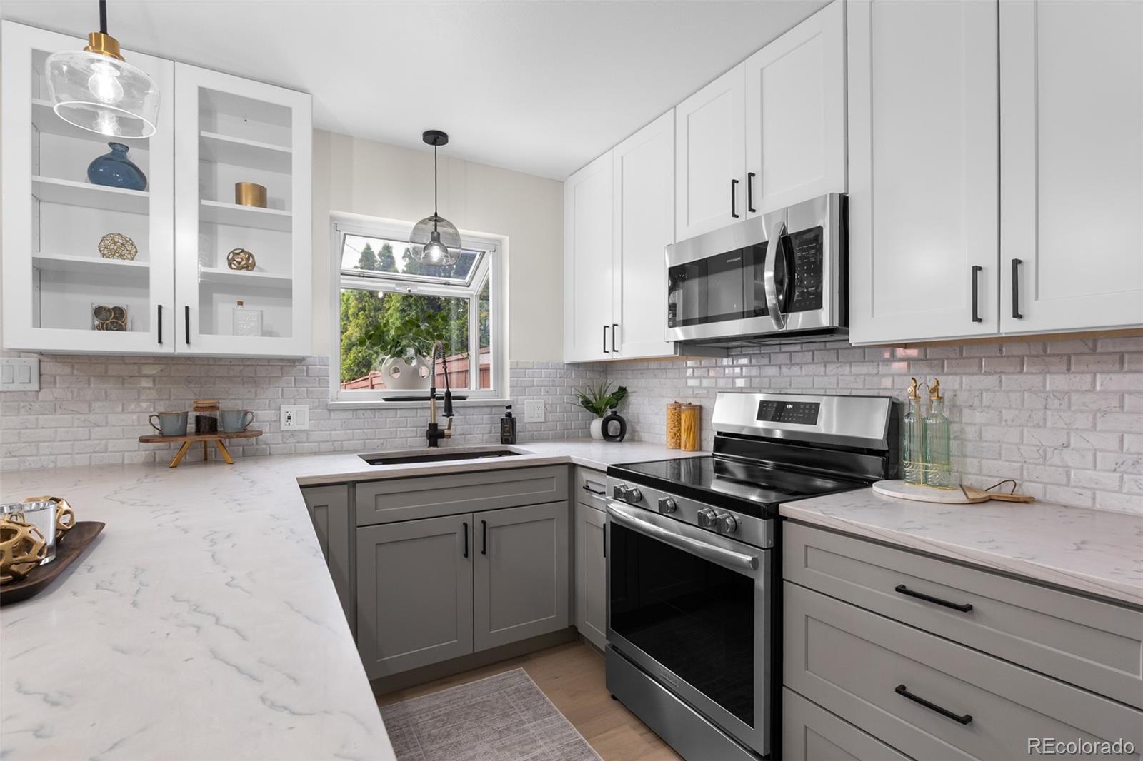MLS Image #16 for 367 n clarkson street ,denver, Colorado