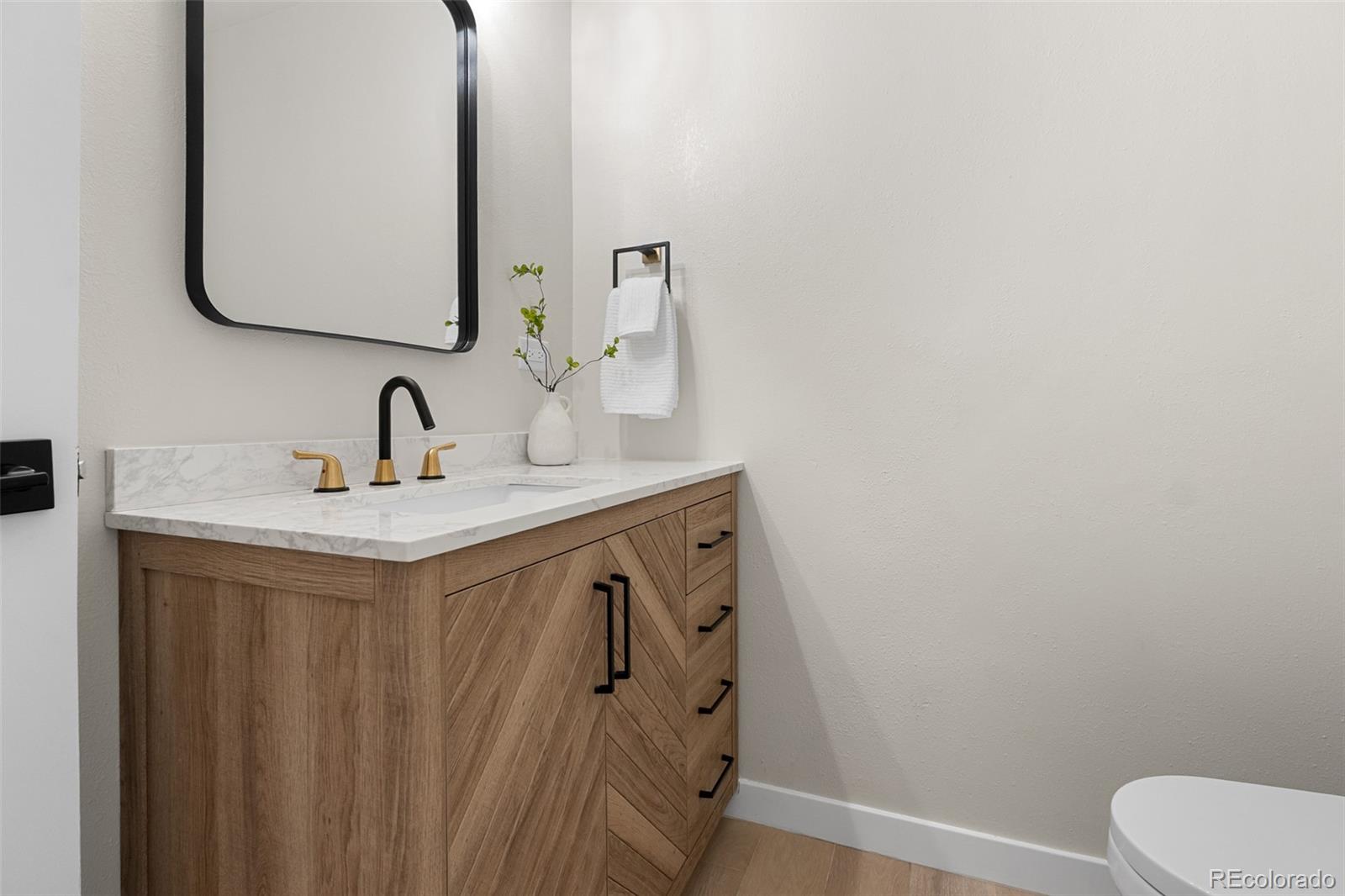 MLS Image #22 for 367 n clarkson street ,denver, Colorado