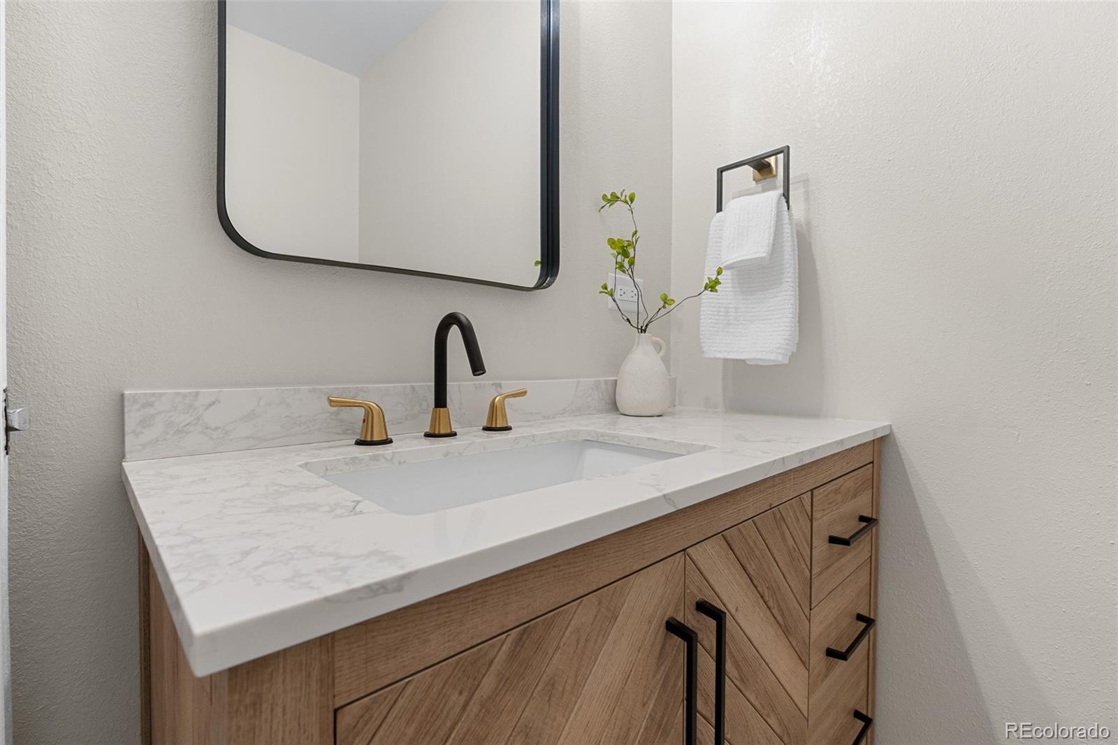 MLS Image #23 for 367 n clarkson street ,denver, Colorado