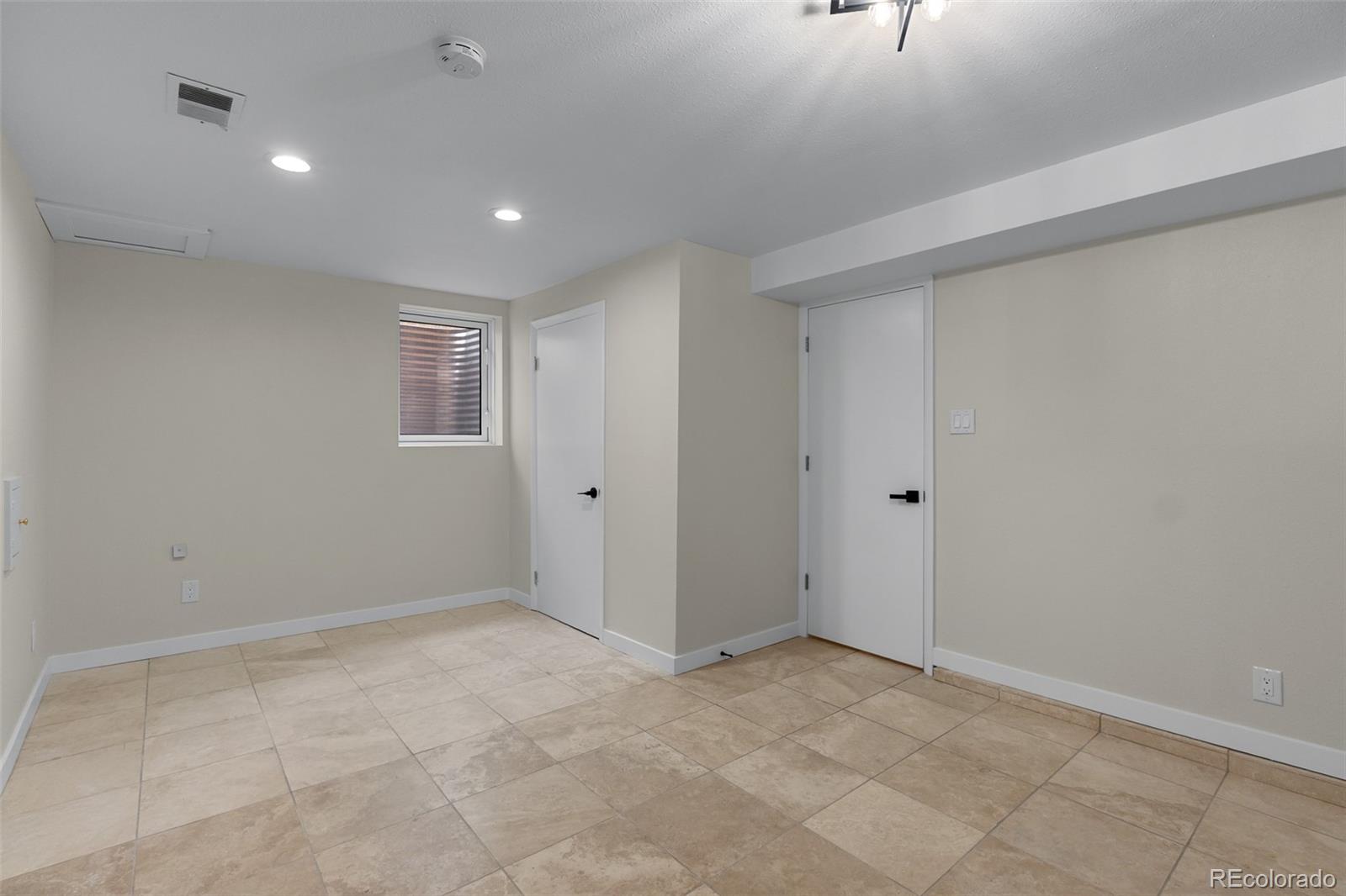 MLS Image #37 for 367 n clarkson street ,denver, Colorado