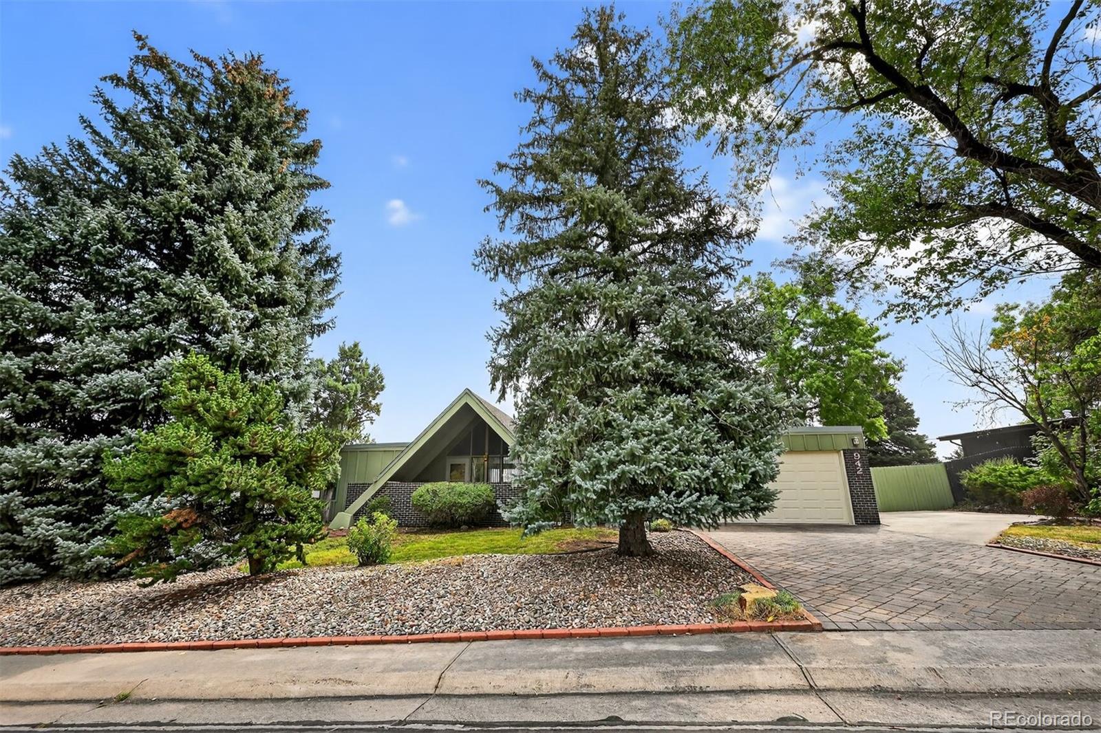 MLS Image #0 for 942 s beech street,lakewood, Colorado