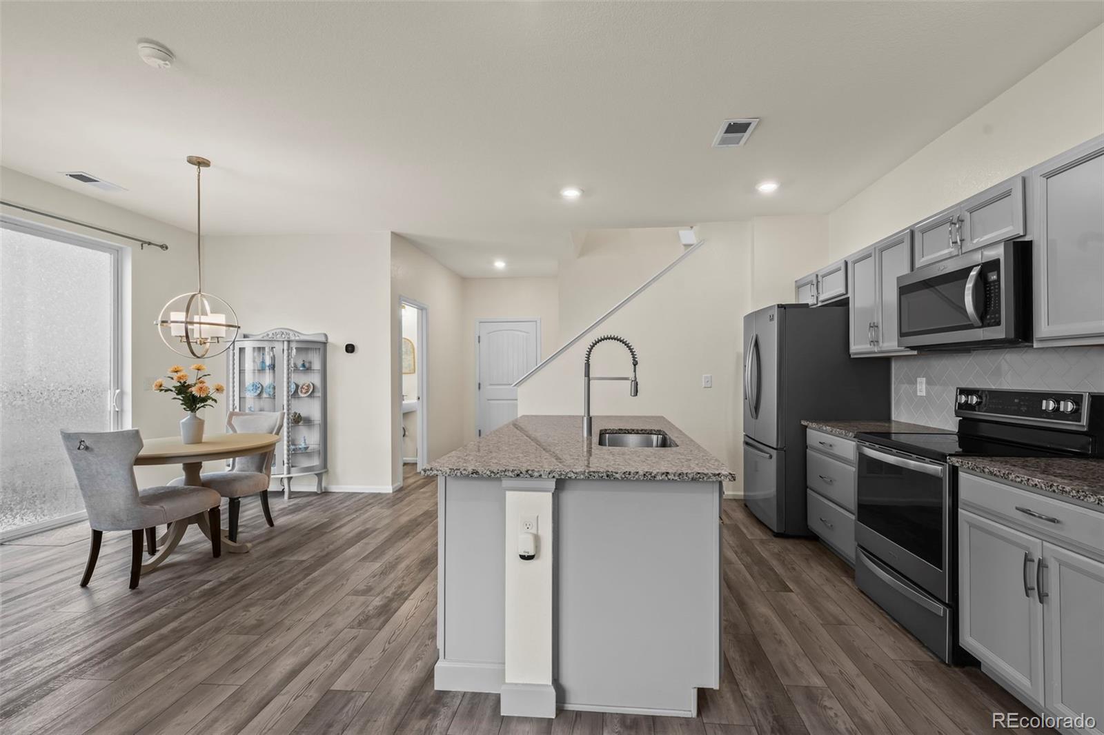 MLS Image #10 for 13731  ash circle,thornton, Colorado