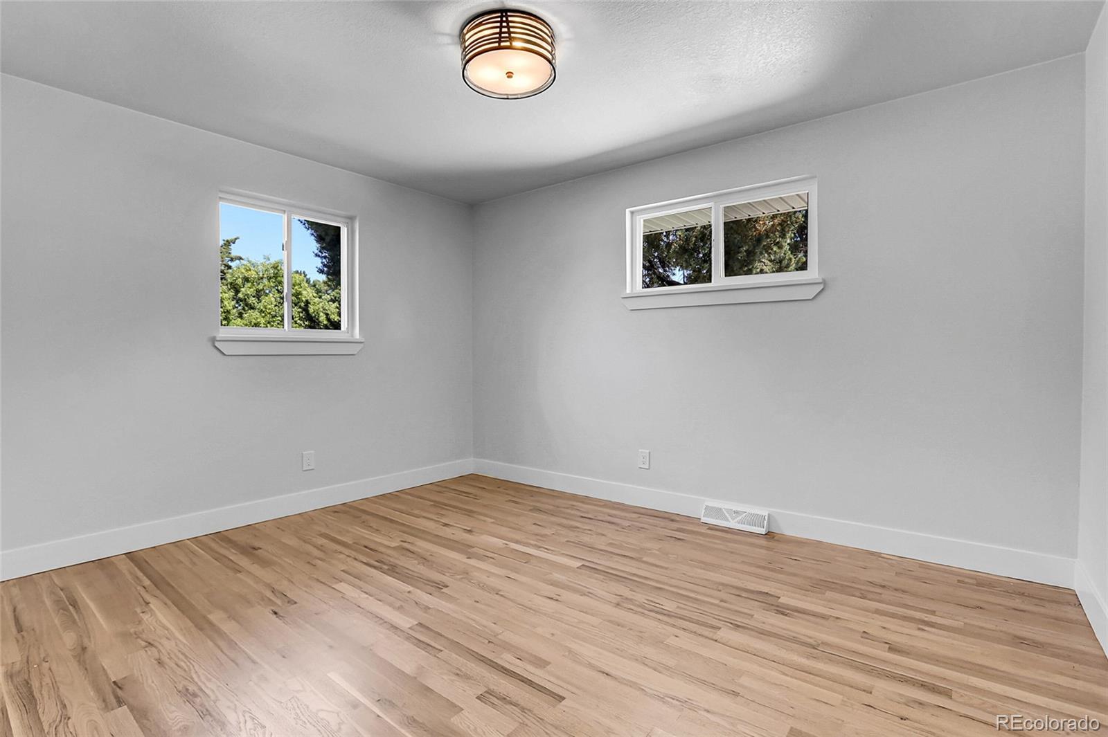 MLS Image #13 for 3309 s galena court,denver, Colorado