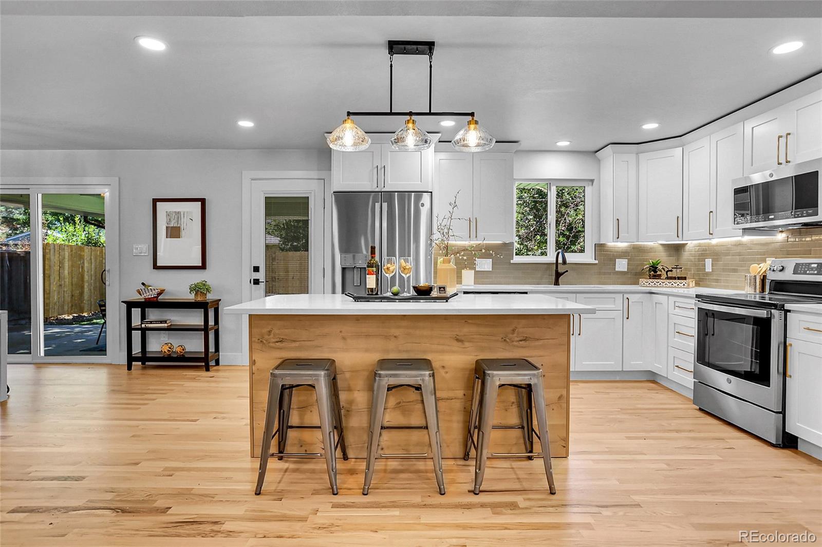 MLS Image #7 for 3309 s galena court,denver, Colorado