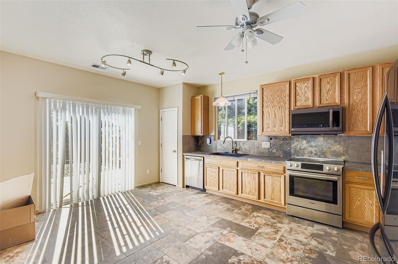 MLS Image #6 for 8346 s reed street,littleton, Colorado