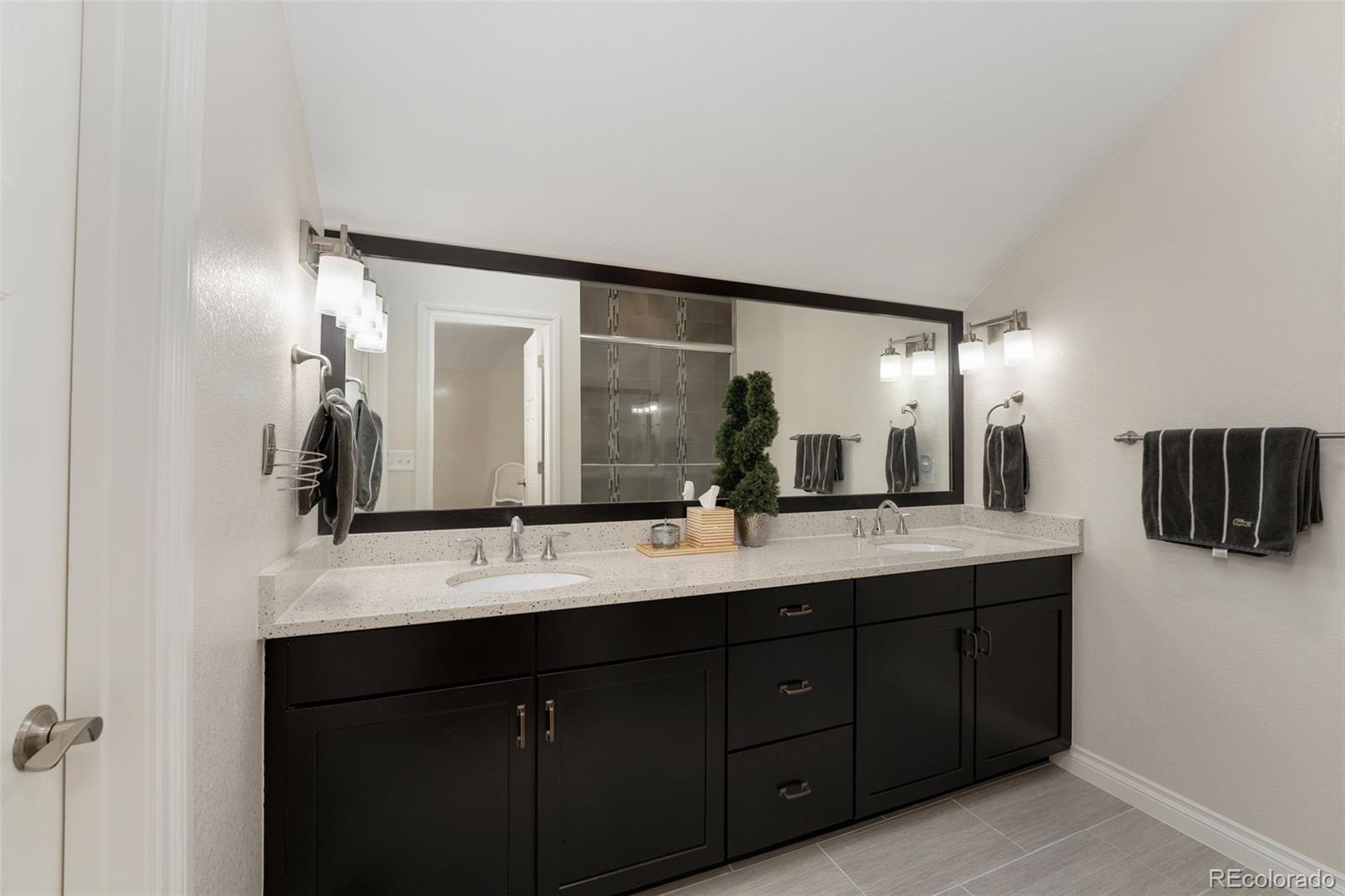 MLS Image #20 for 2222 n washington street,denver, Colorado