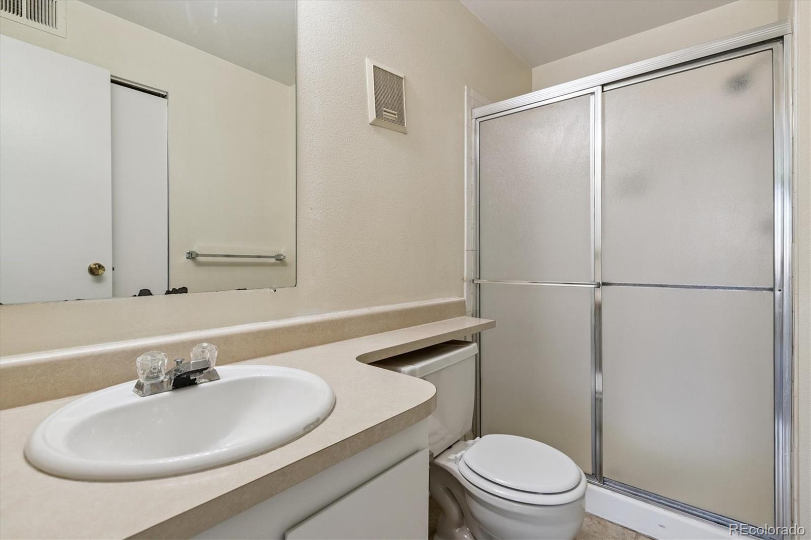 MLS Image #13 for 1790 s pitkin circle,aurora, Colorado