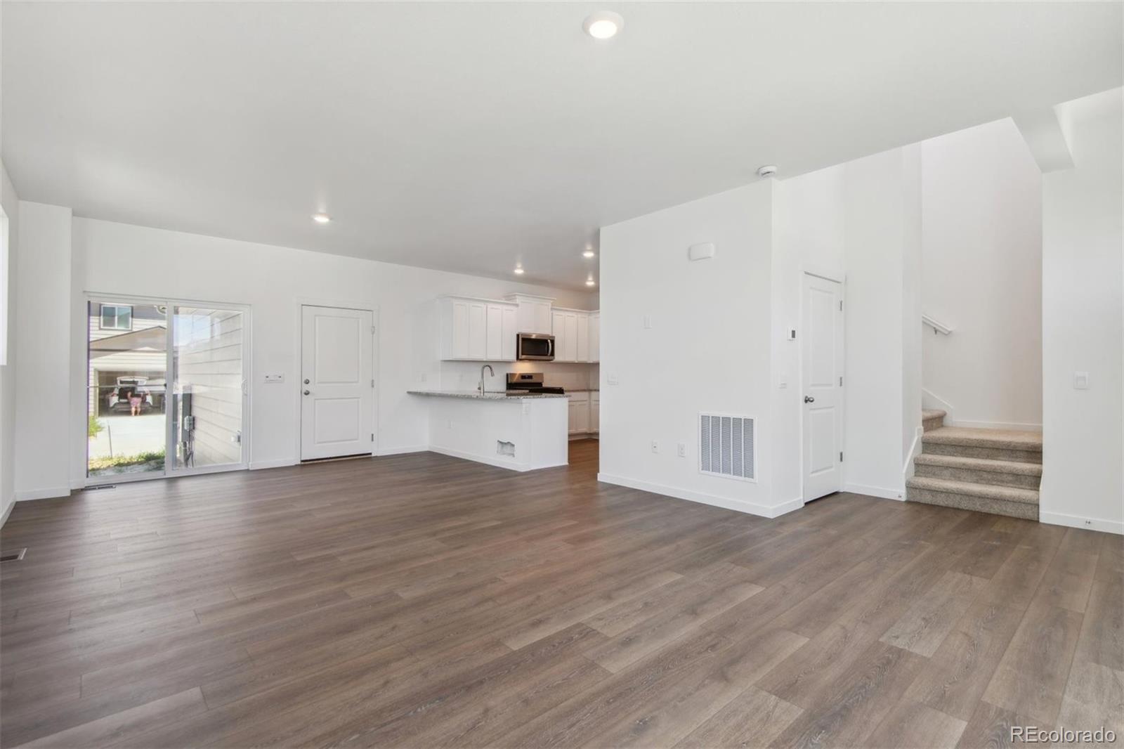 MLS Image #3 for 28671 e 8th avenue,watkins, Colorado