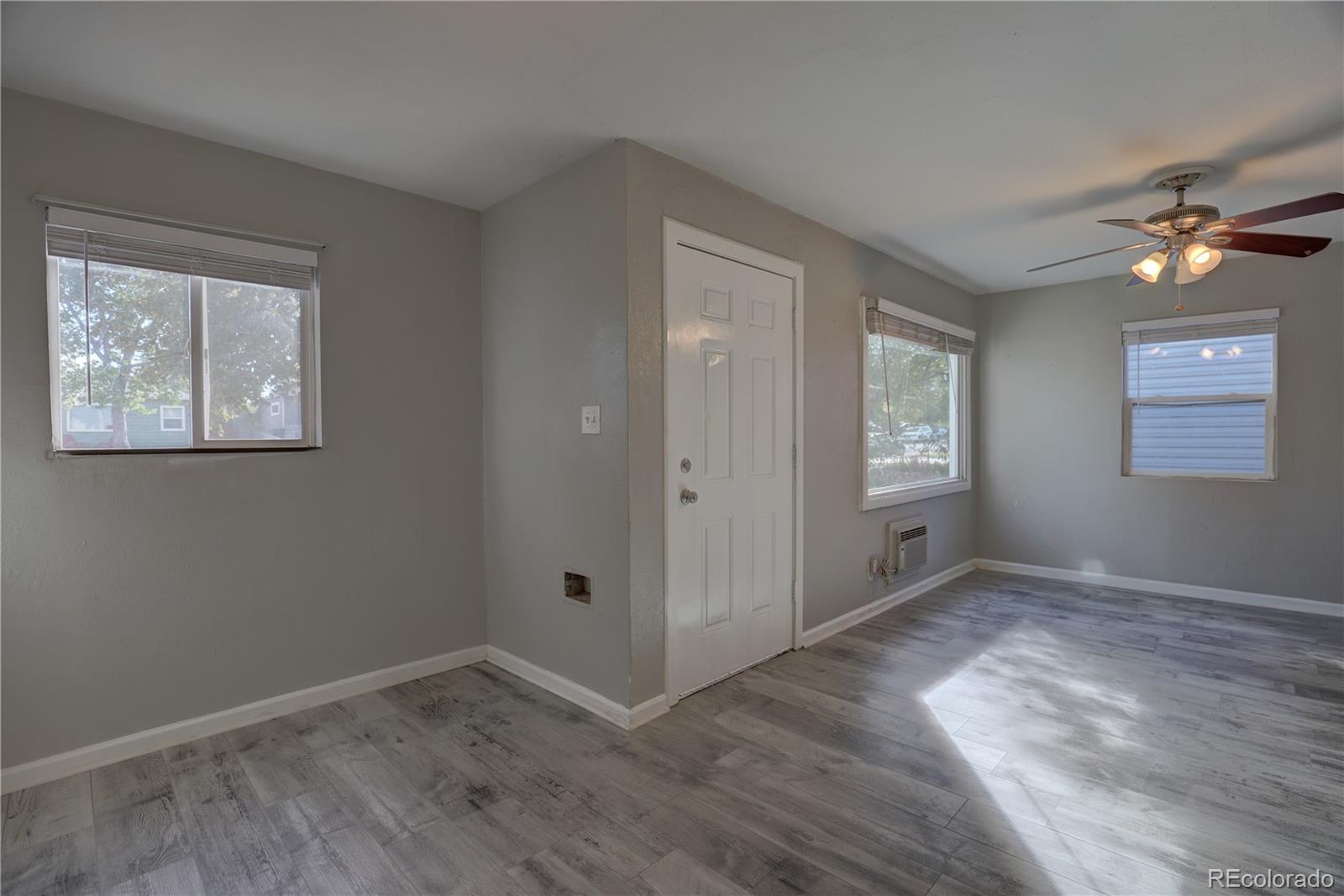 MLS Image #11 for 1741  joliet street,aurora, Colorado