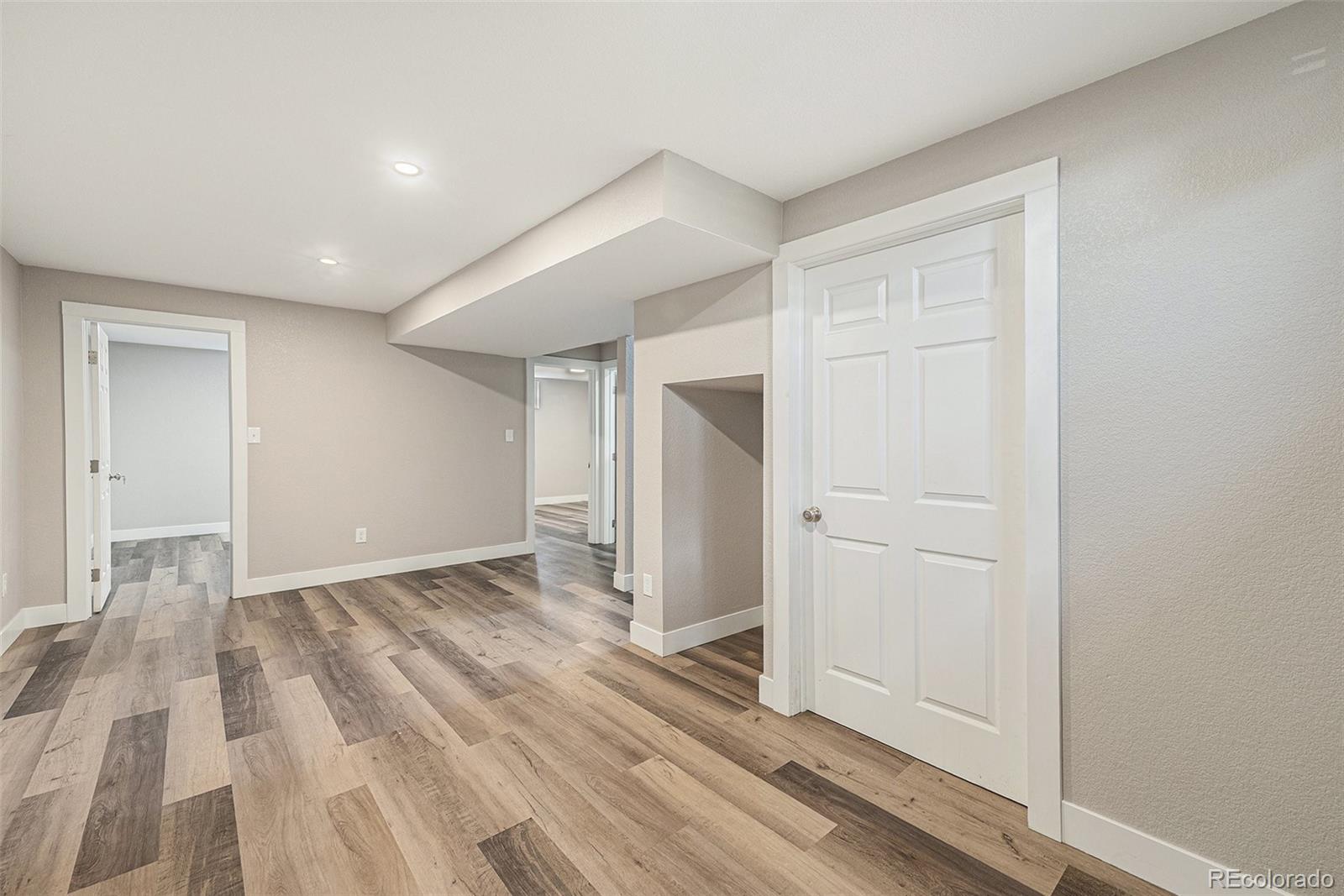 MLS Image #15 for 7000  avrum drive,denver, Colorado