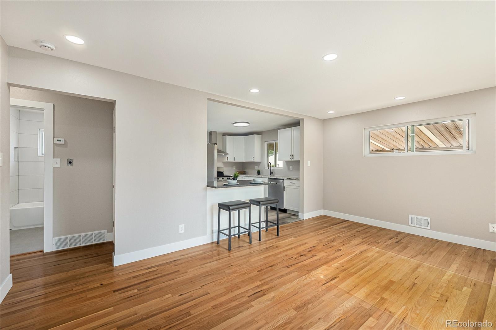 MLS Image #5 for 7000  avrum drive,denver, Colorado