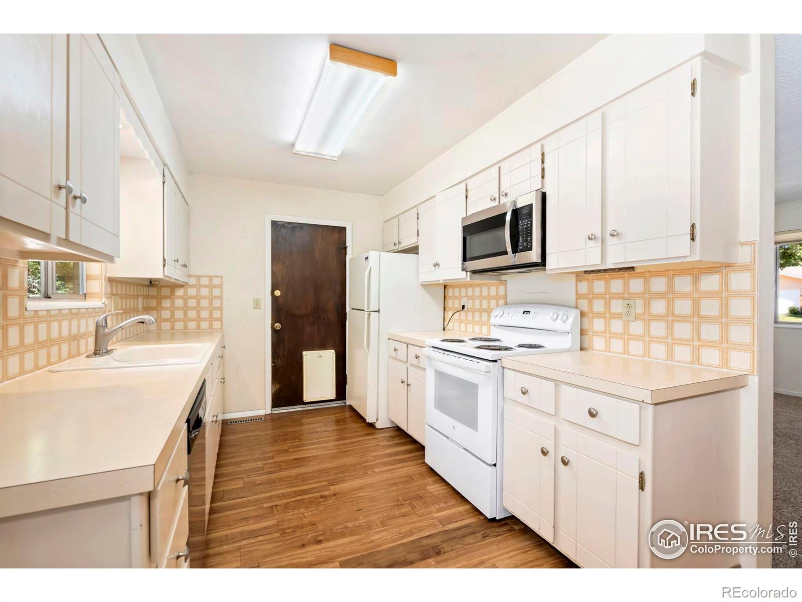 MLS Image #10 for 809  oxford lane,fort collins, Colorado