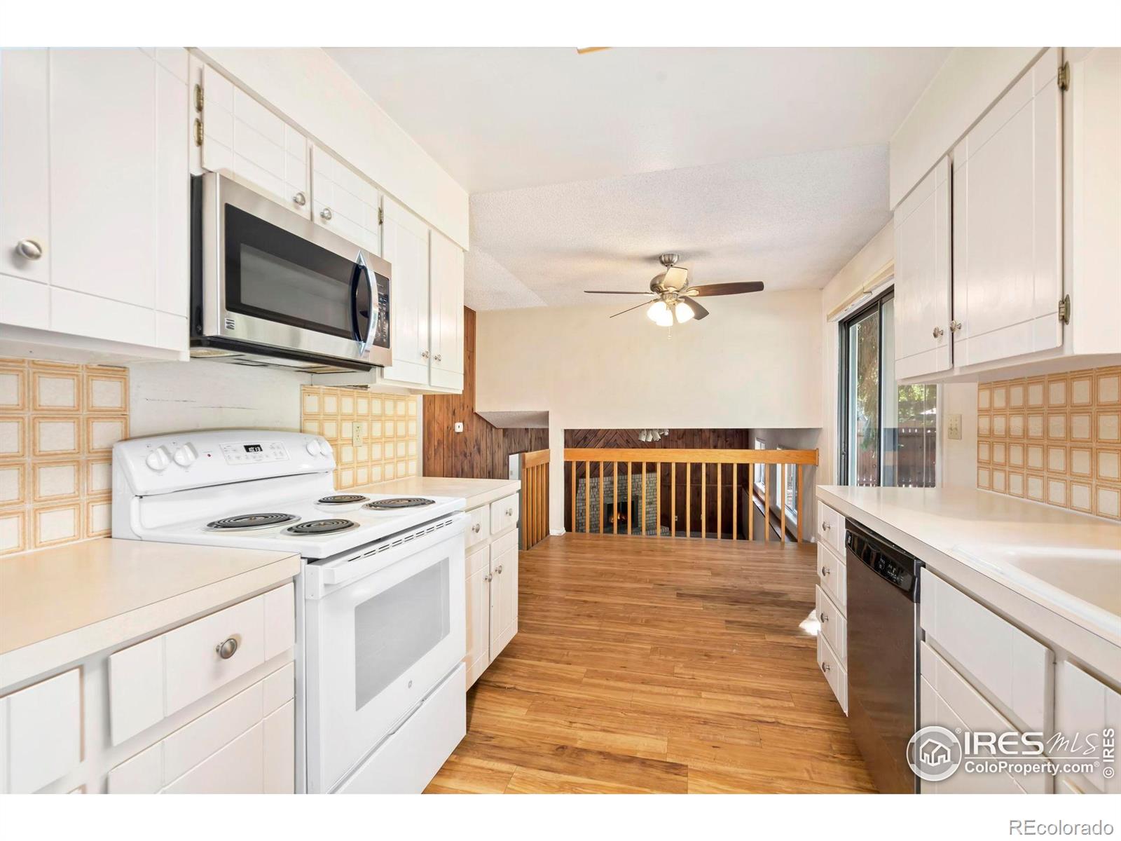 MLS Image #11 for 809  oxford lane,fort collins, Colorado