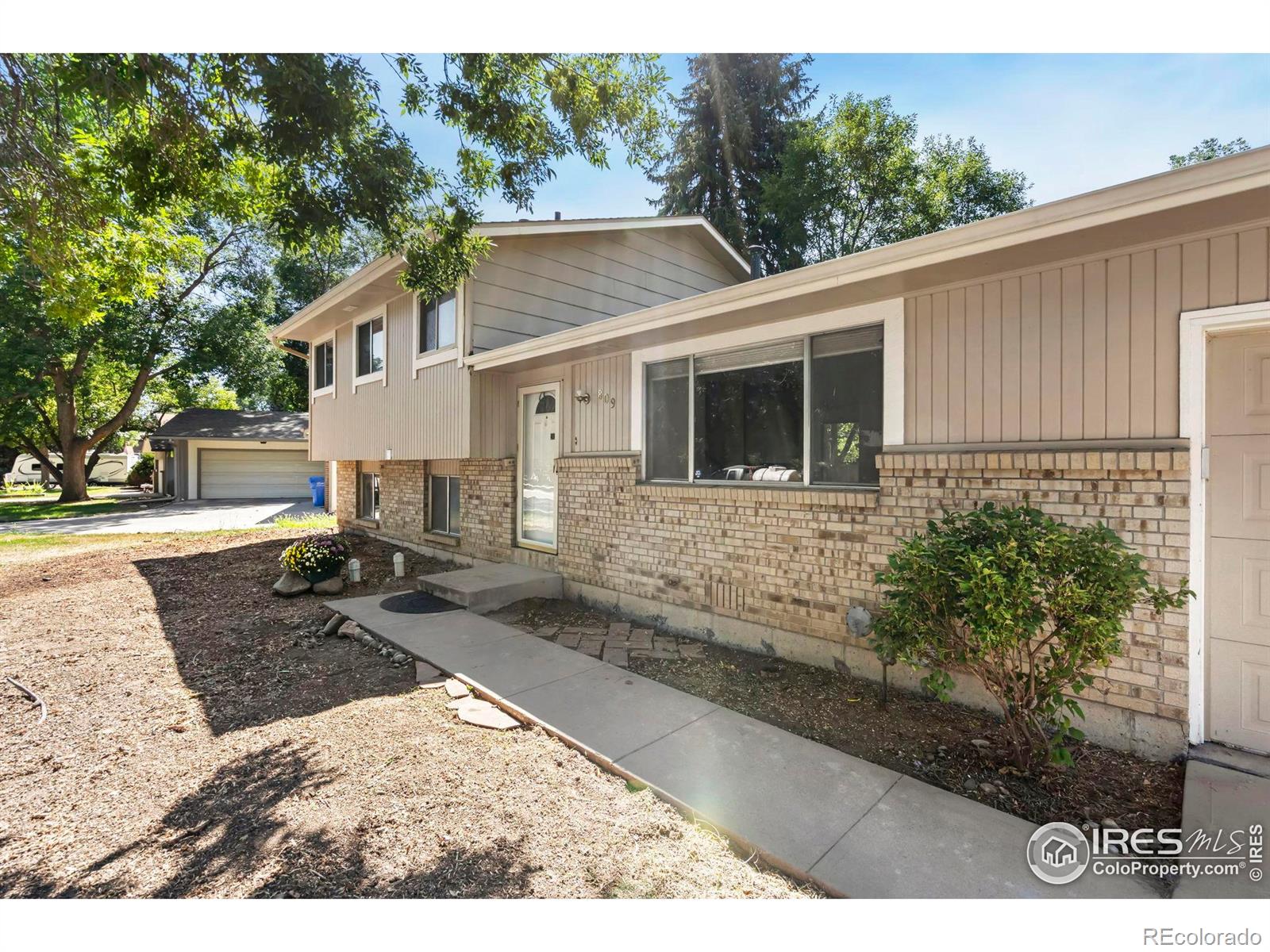 MLS Image #2 for 809  oxford lane,fort collins, Colorado