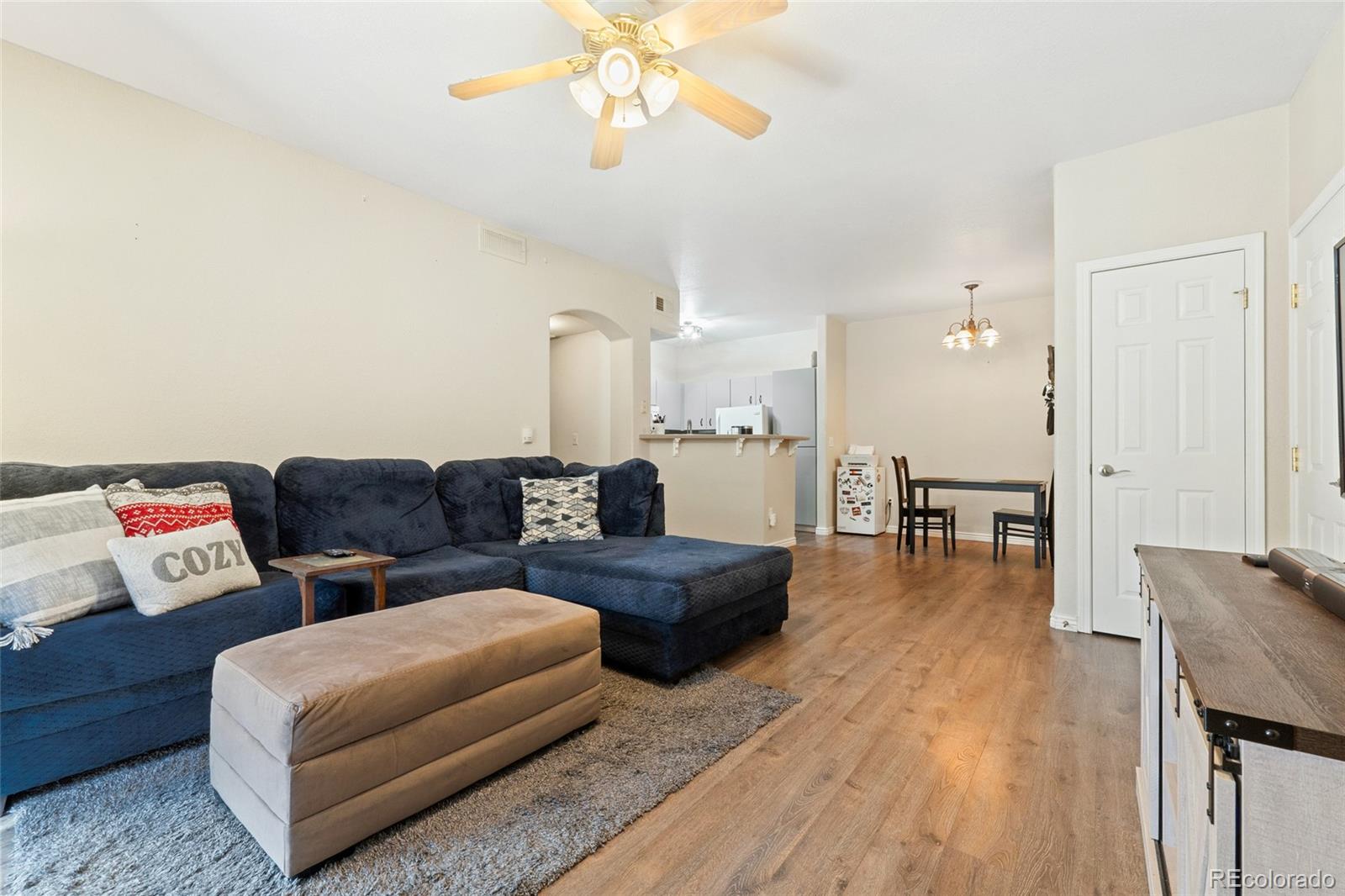 MLS Image #3 for 1632 w canal circle 915,littleton, Colorado