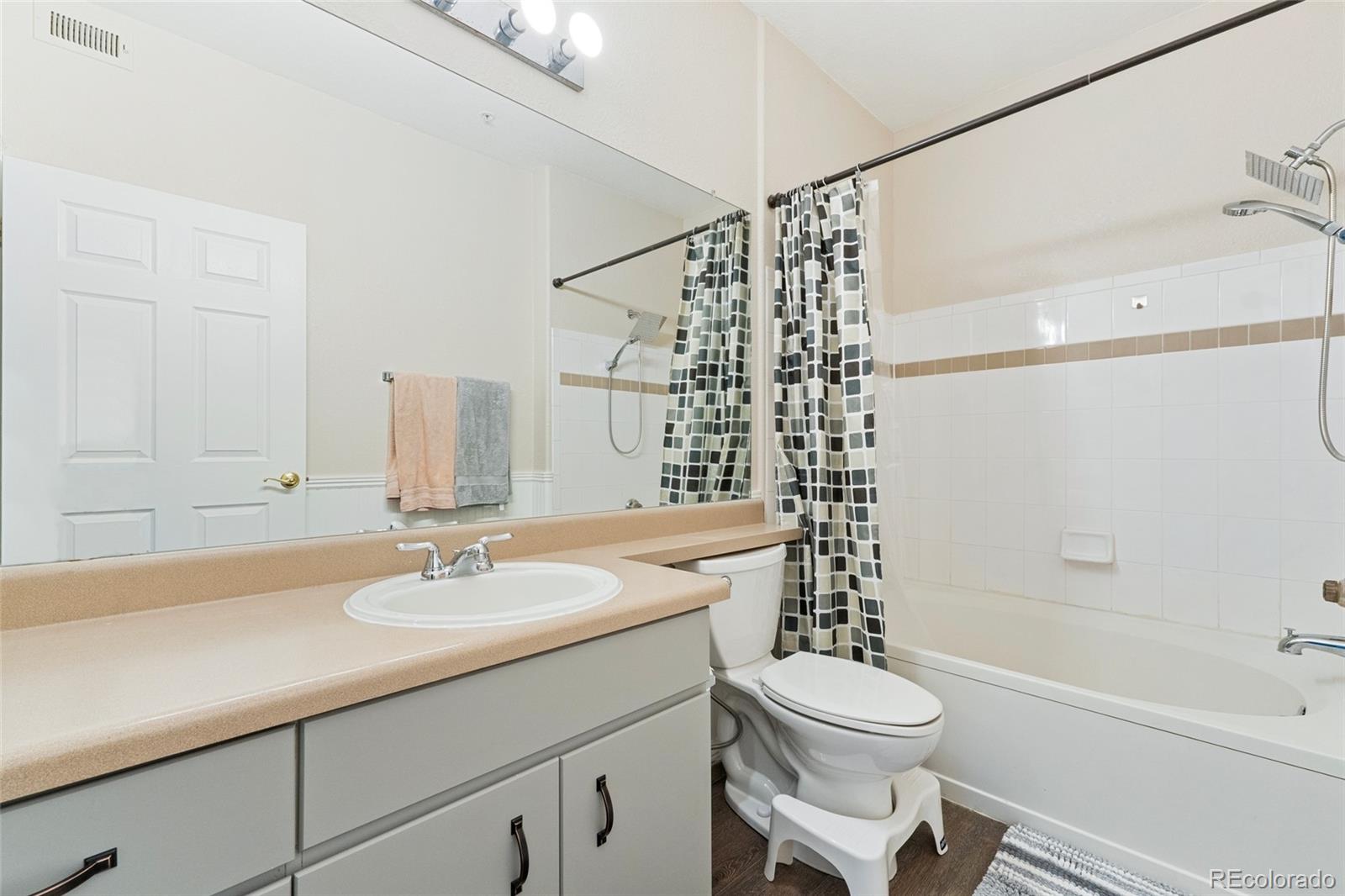 MLS Image #9 for 1632 w canal circle 915,littleton, Colorado