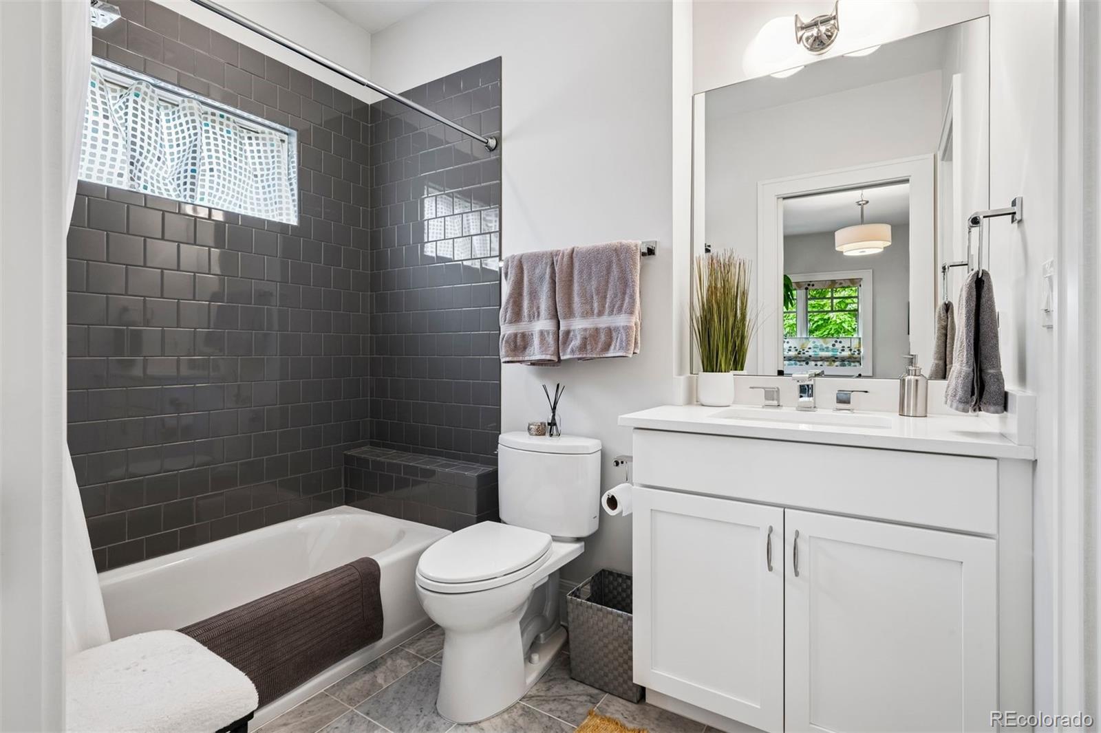 MLS Image #15 for 367 s race street,denver, Colorado