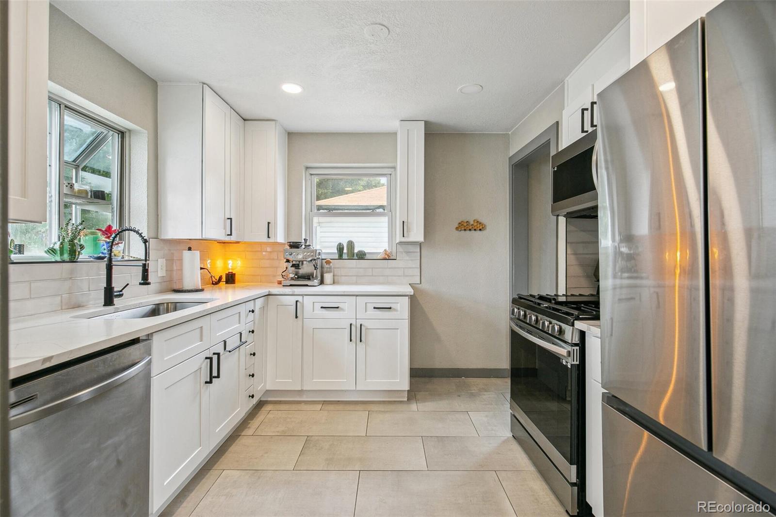 MLS Image #6 for 1760 s monroe street,denver, Colorado