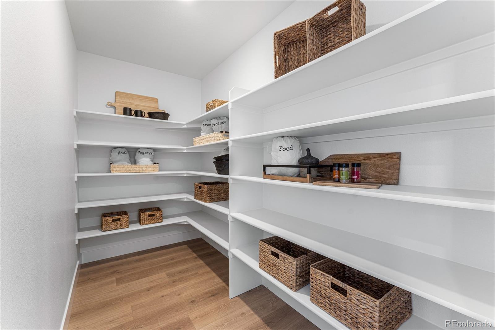 MLS Image #16 for 24191 e 32nd place,aurora, Colorado