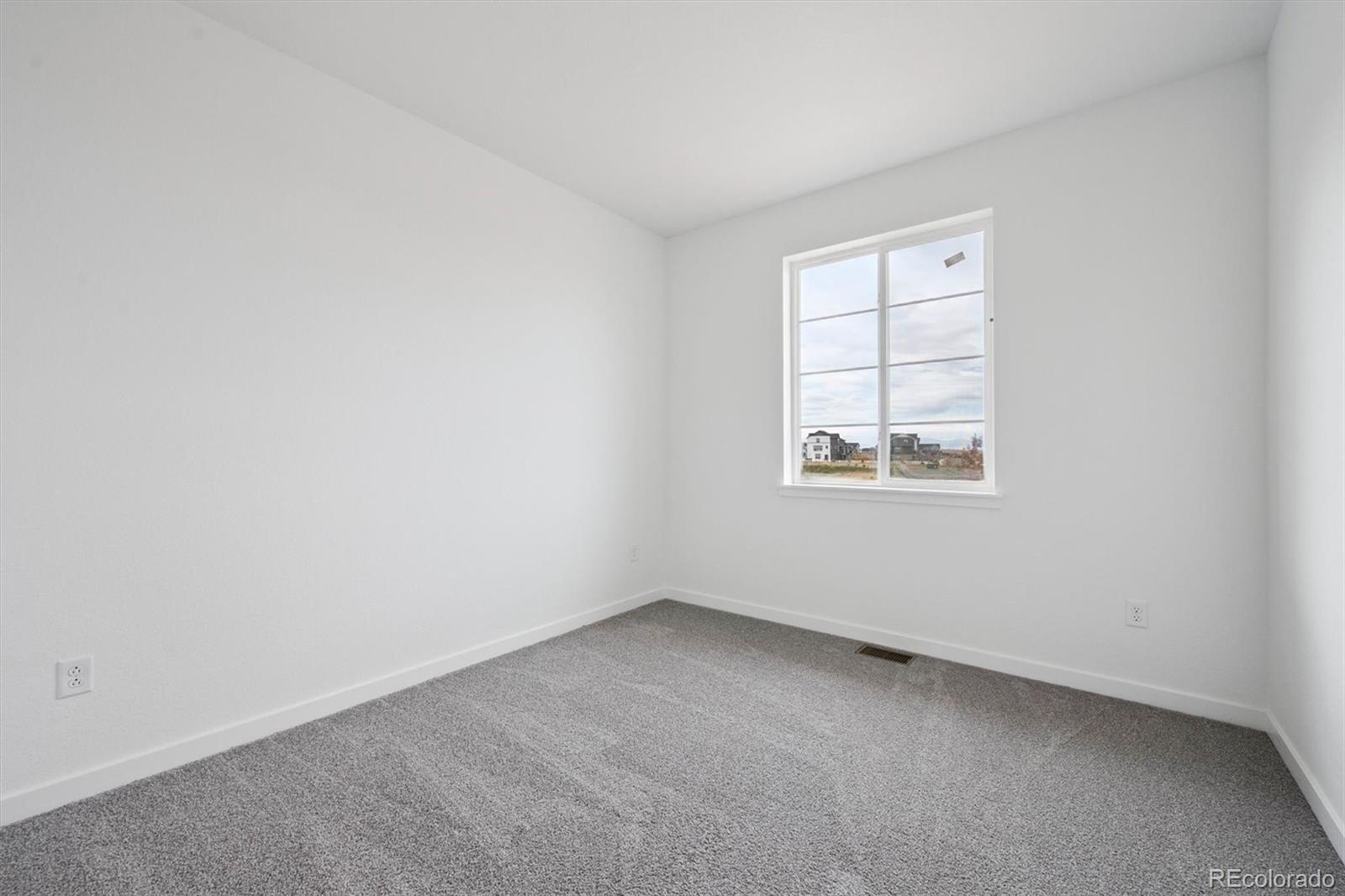 MLS Image #5 for 25000 e pacific avenue,aurora, Colorado